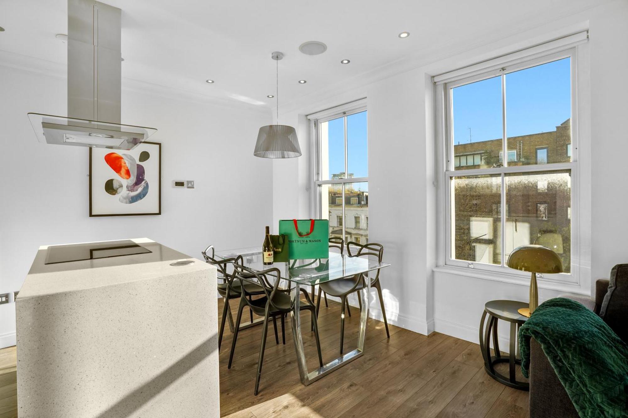 Appartement Bright & Airy Flat With Stunning Rooftop Views