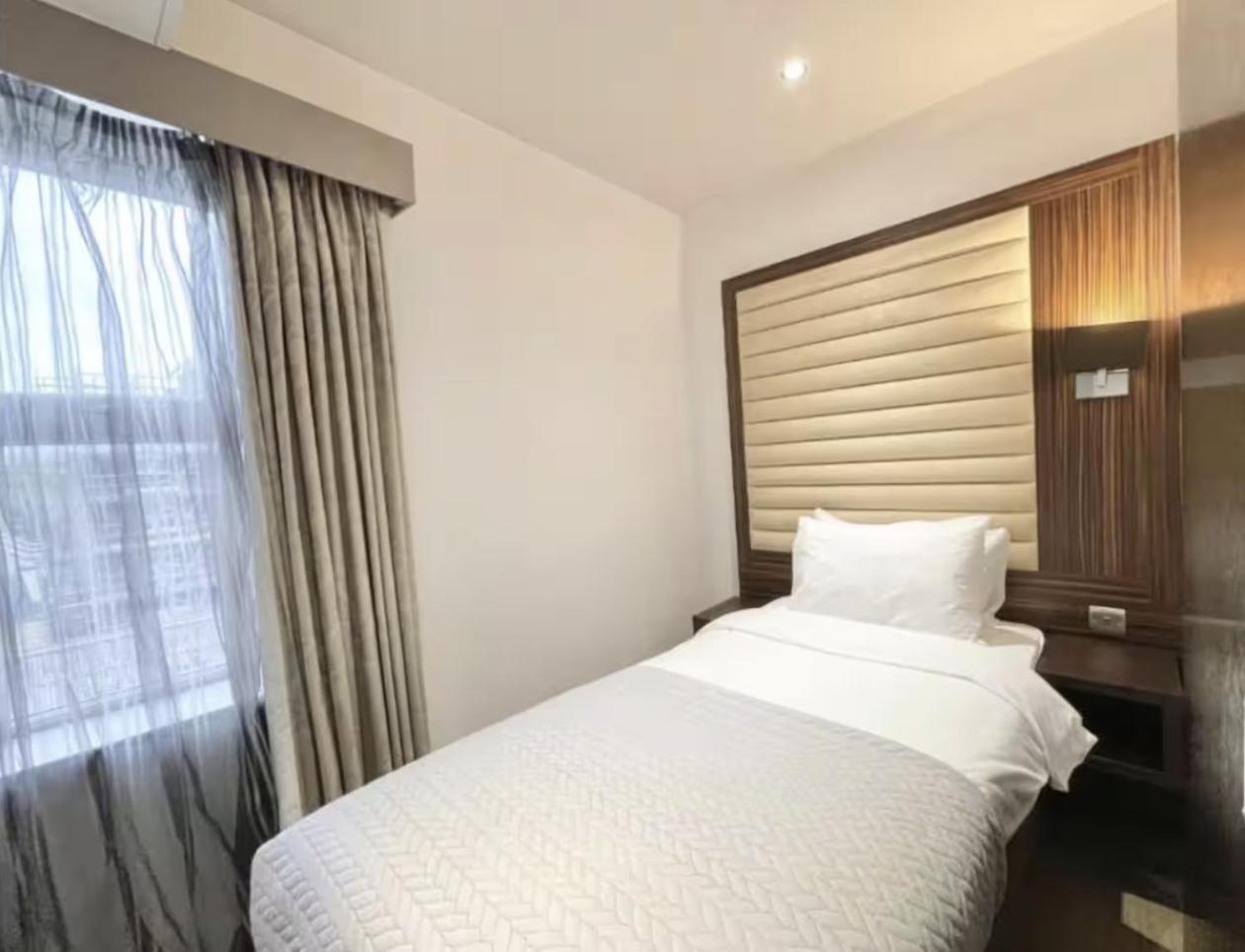 En-suit Boutique Family For Three 303 Appartement *