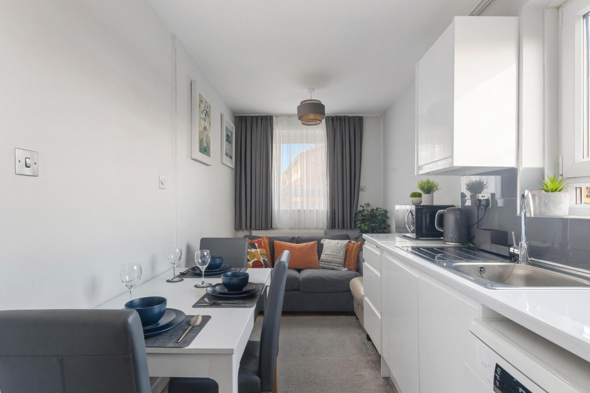 Monthly For 3-bedroom Only 5 Minutes To Hoxton Station * Londres
