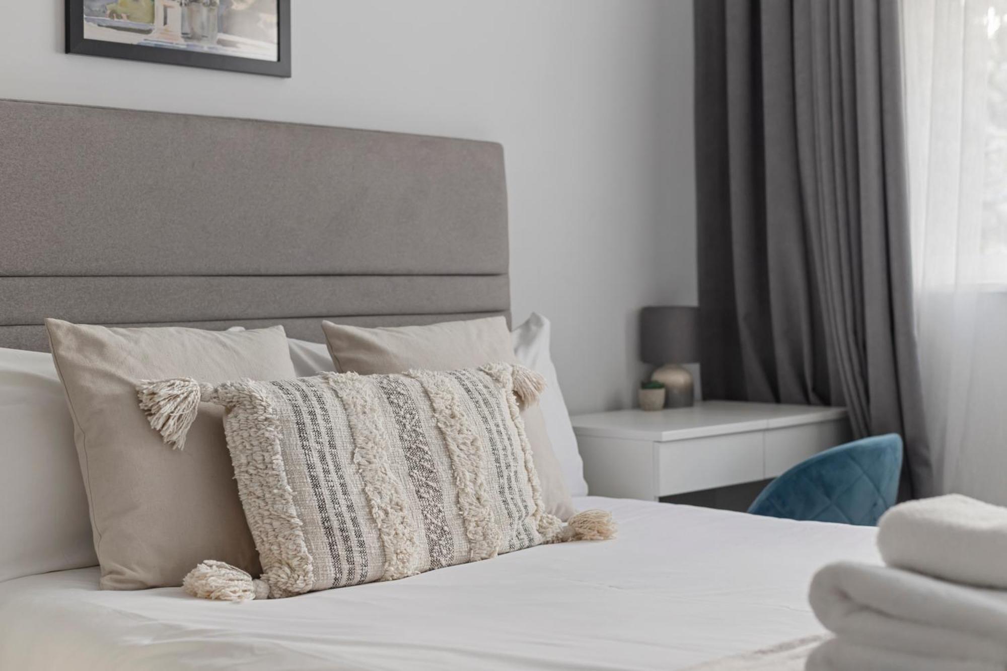 Monthly For 3-bedroom Only 5 Minutes To Hoxton Station Appartement *