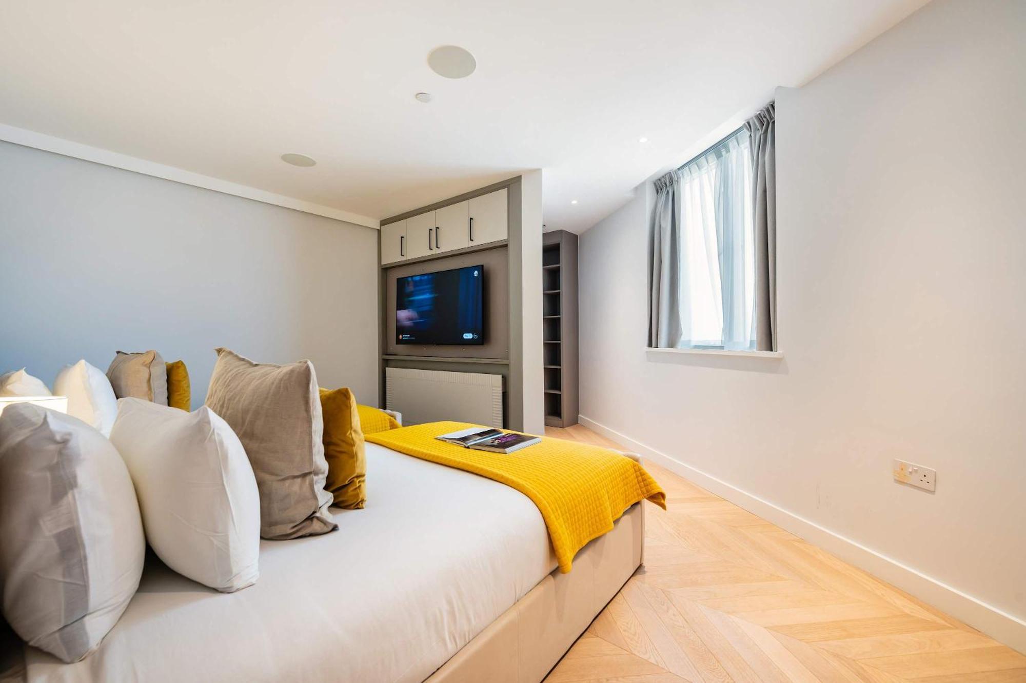 Fitzrovias 3 Bedroom 4 Bathroom Penthouse With Terrace Aircooling And Lift Londres