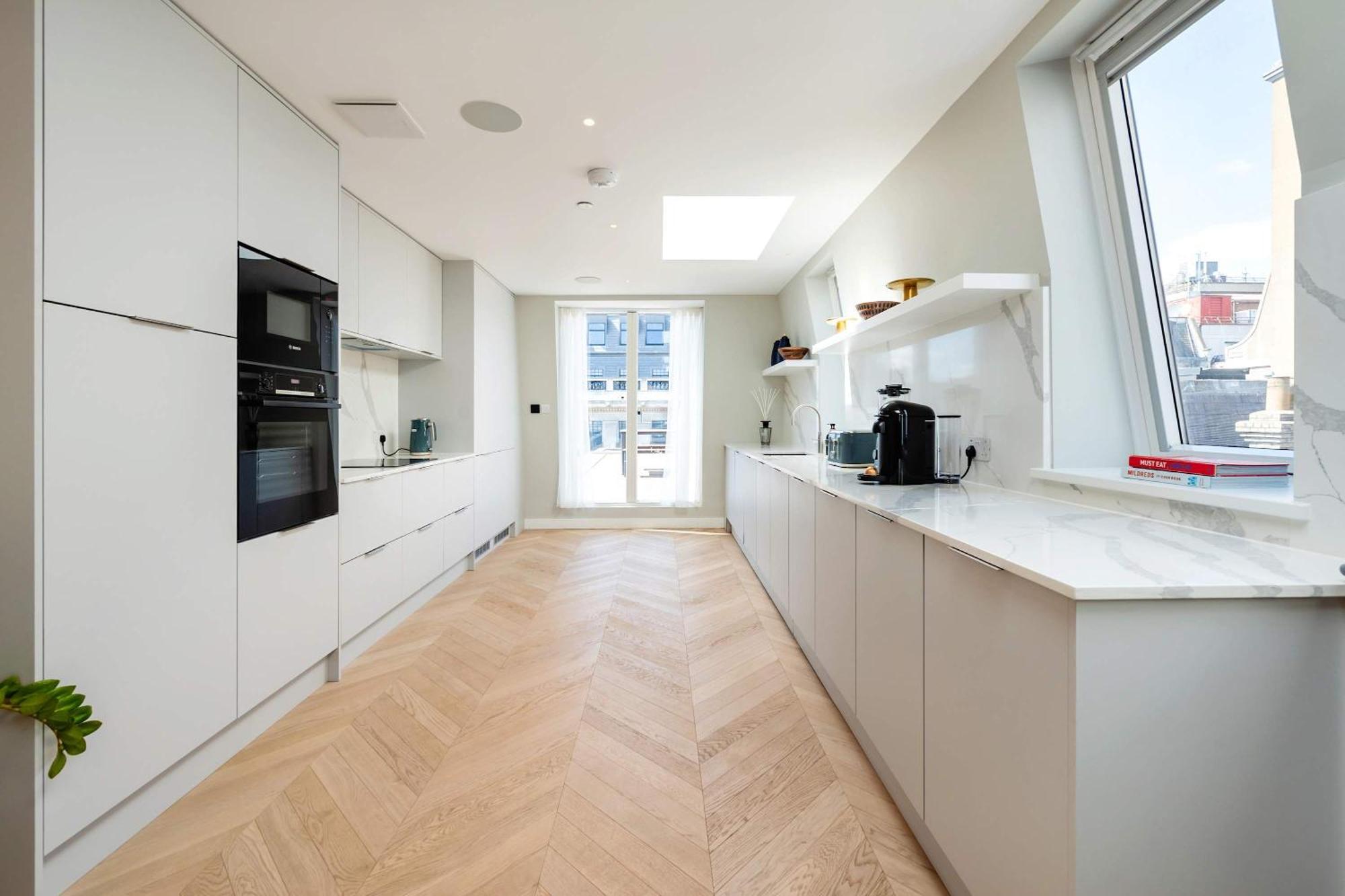 Fitzrovias 3 Bedroom 4 Bathroom Penthouse With Terrace Aircooling And Lift Appartement