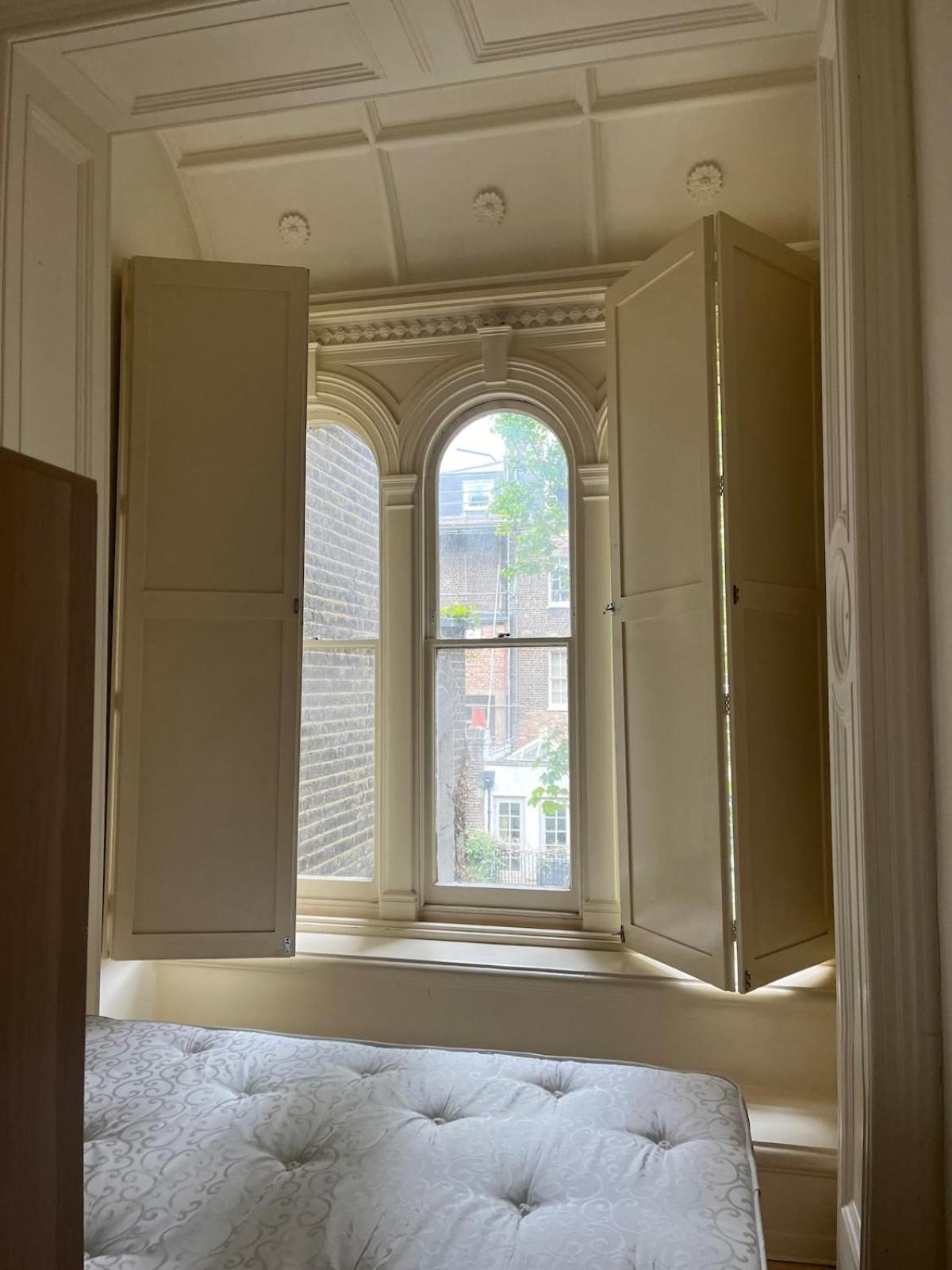 Appartement Newly Refurbished- Awesome Very Central Flat In Famous Notting Hill With A Balcony *