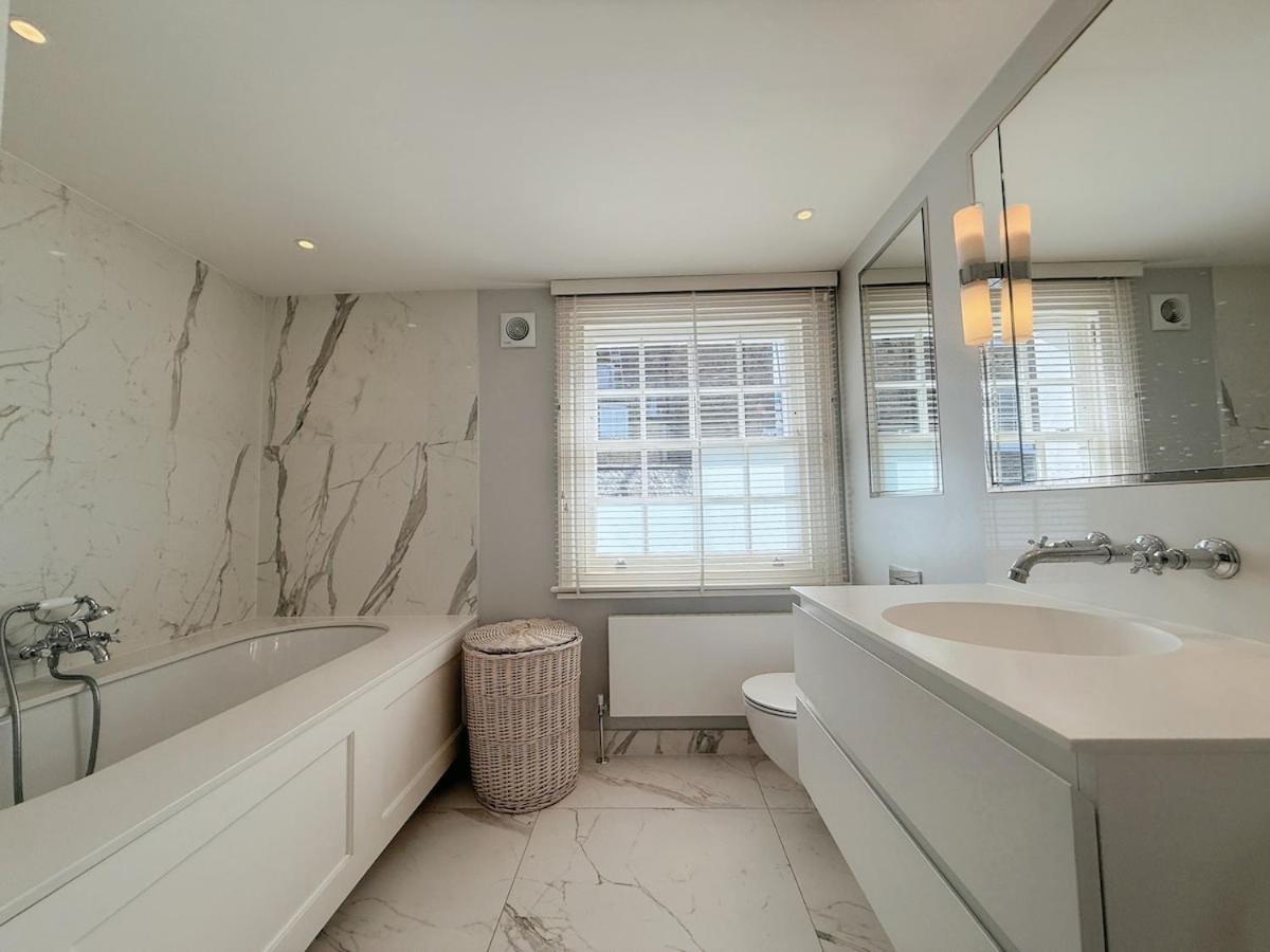 Stylish 3-bedroom Terrace House Near Earls Court Villa