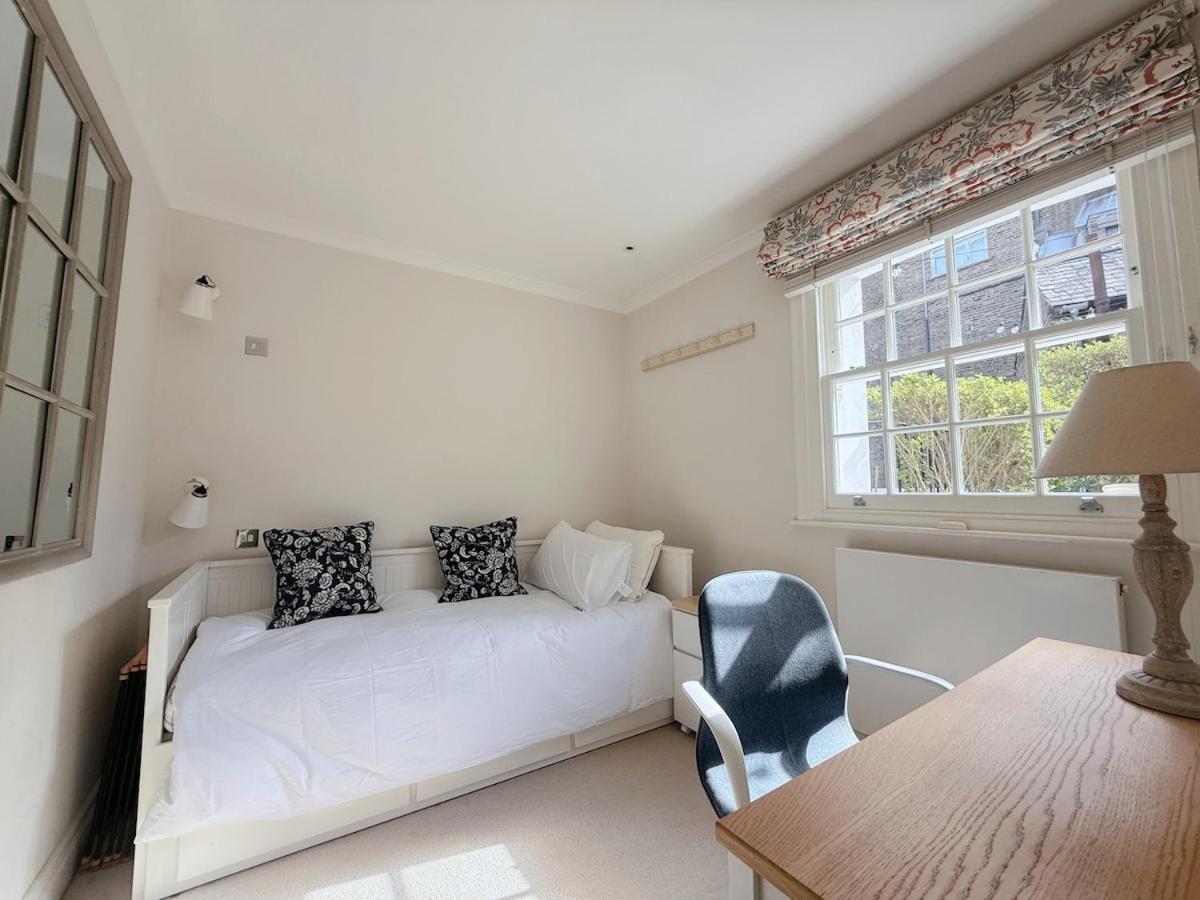 Villa Stylish 3-bedroom Terrace House Near Earls Court