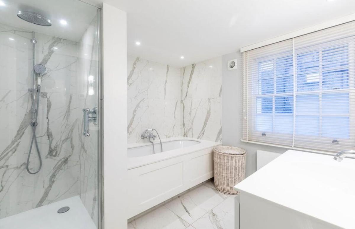 Stylish 3-bedroom Terrace House Near Earls Court Londres