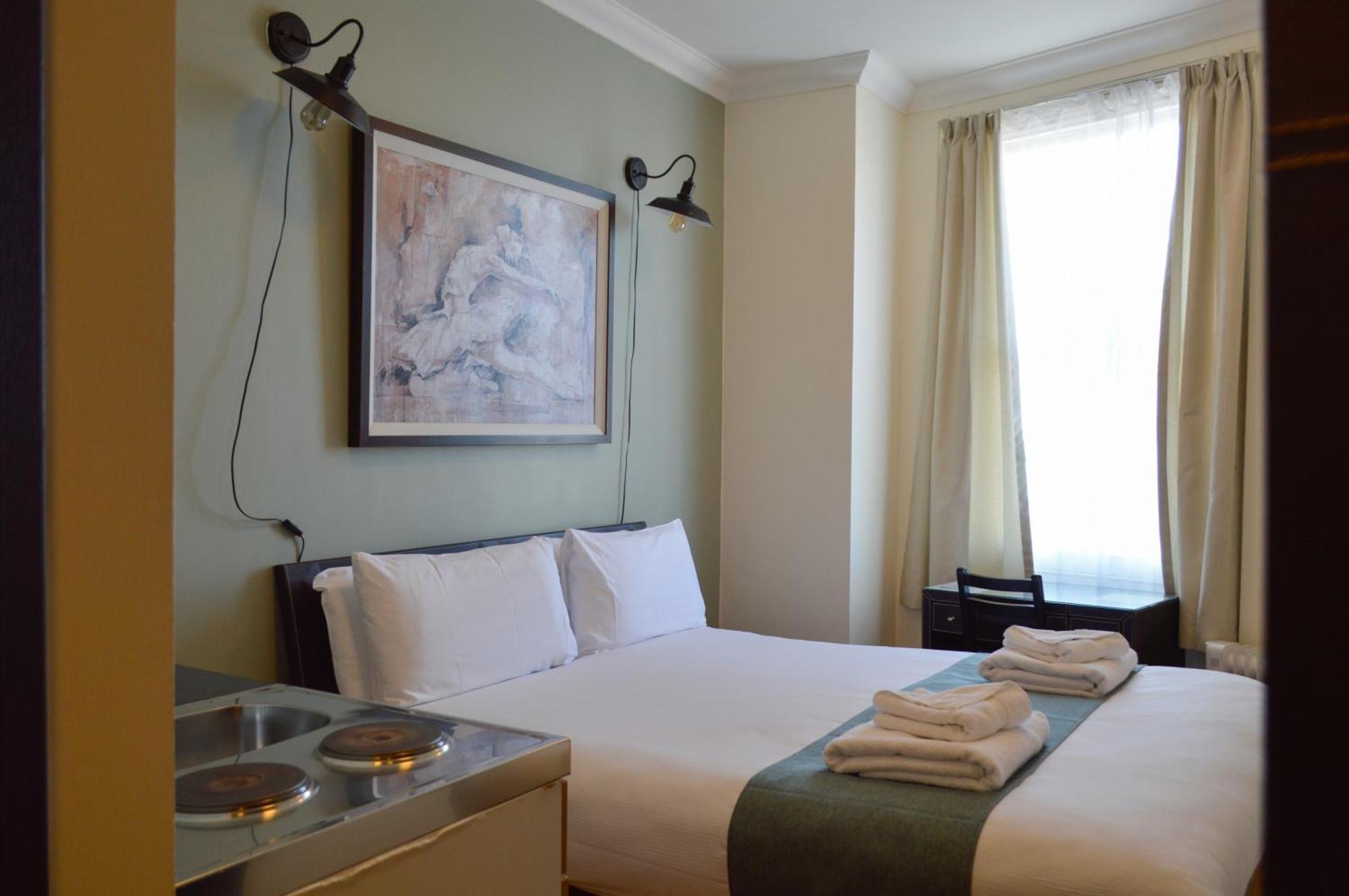 The Royale Chulan Hyde Park Londres