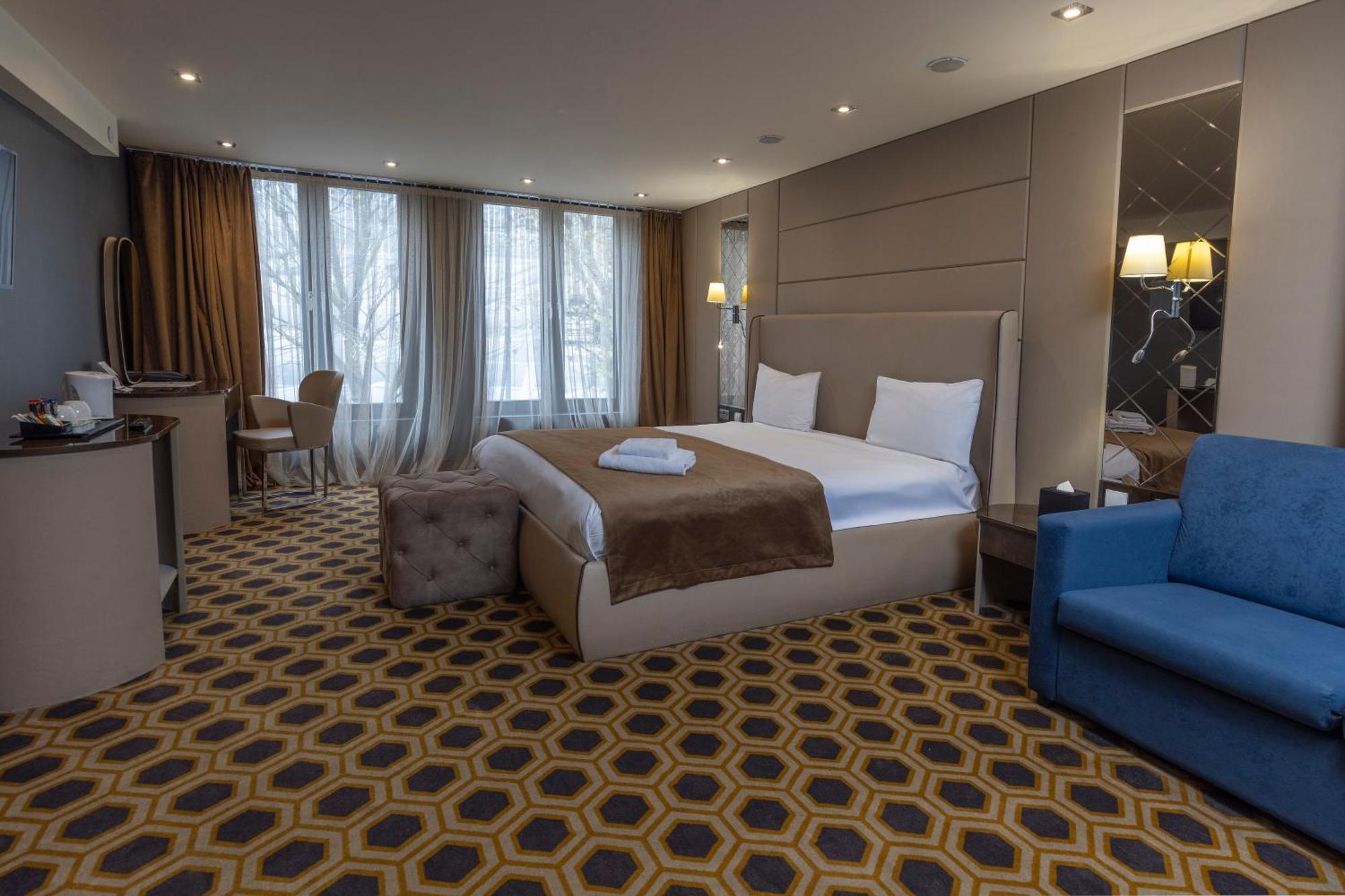 Putney Hotel; Bw Signature Collection Londen