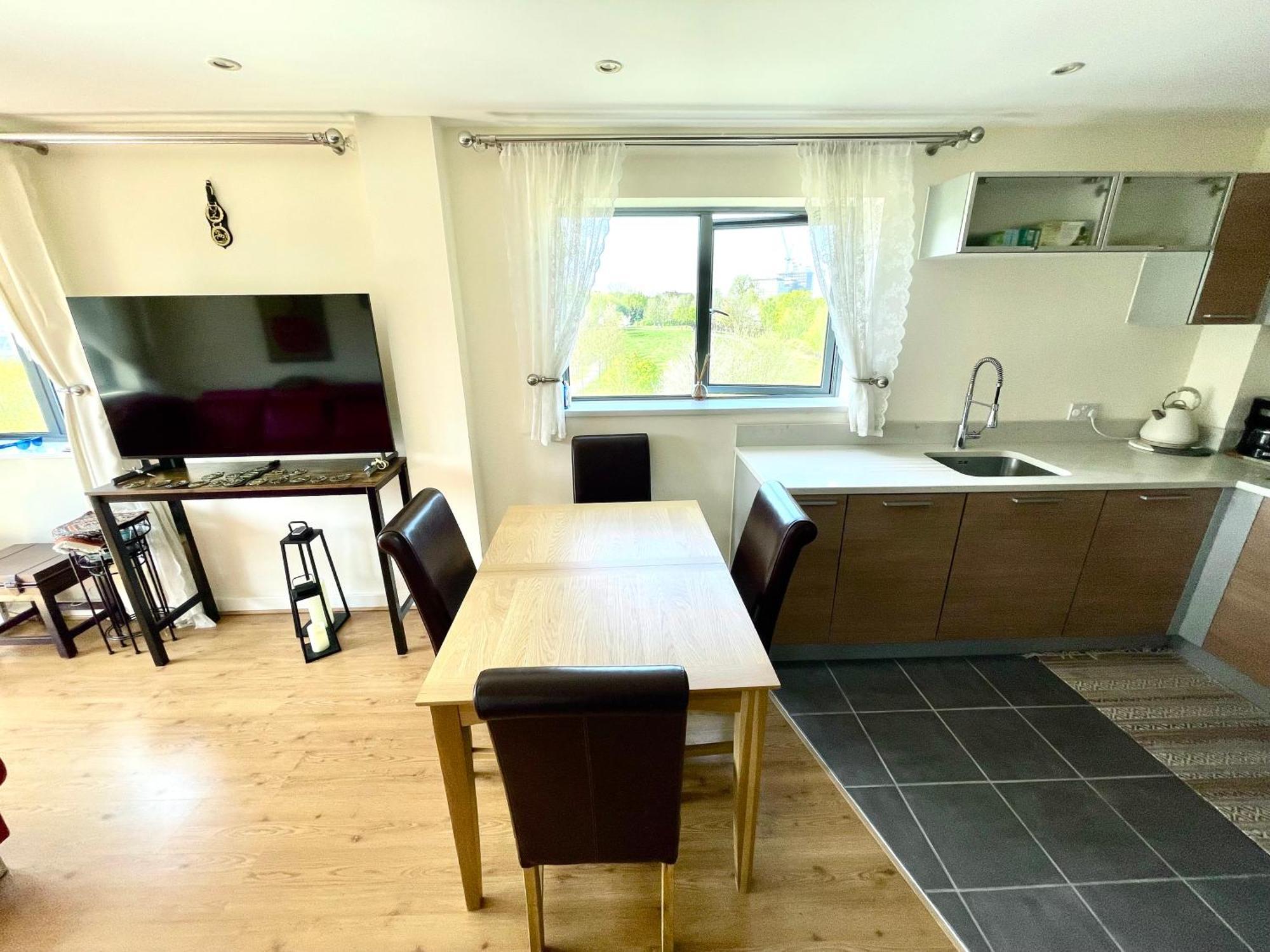 Luxury 2 Bedroom Apartment- View - Free Parking - Wembley Stadium 5km Apartamento