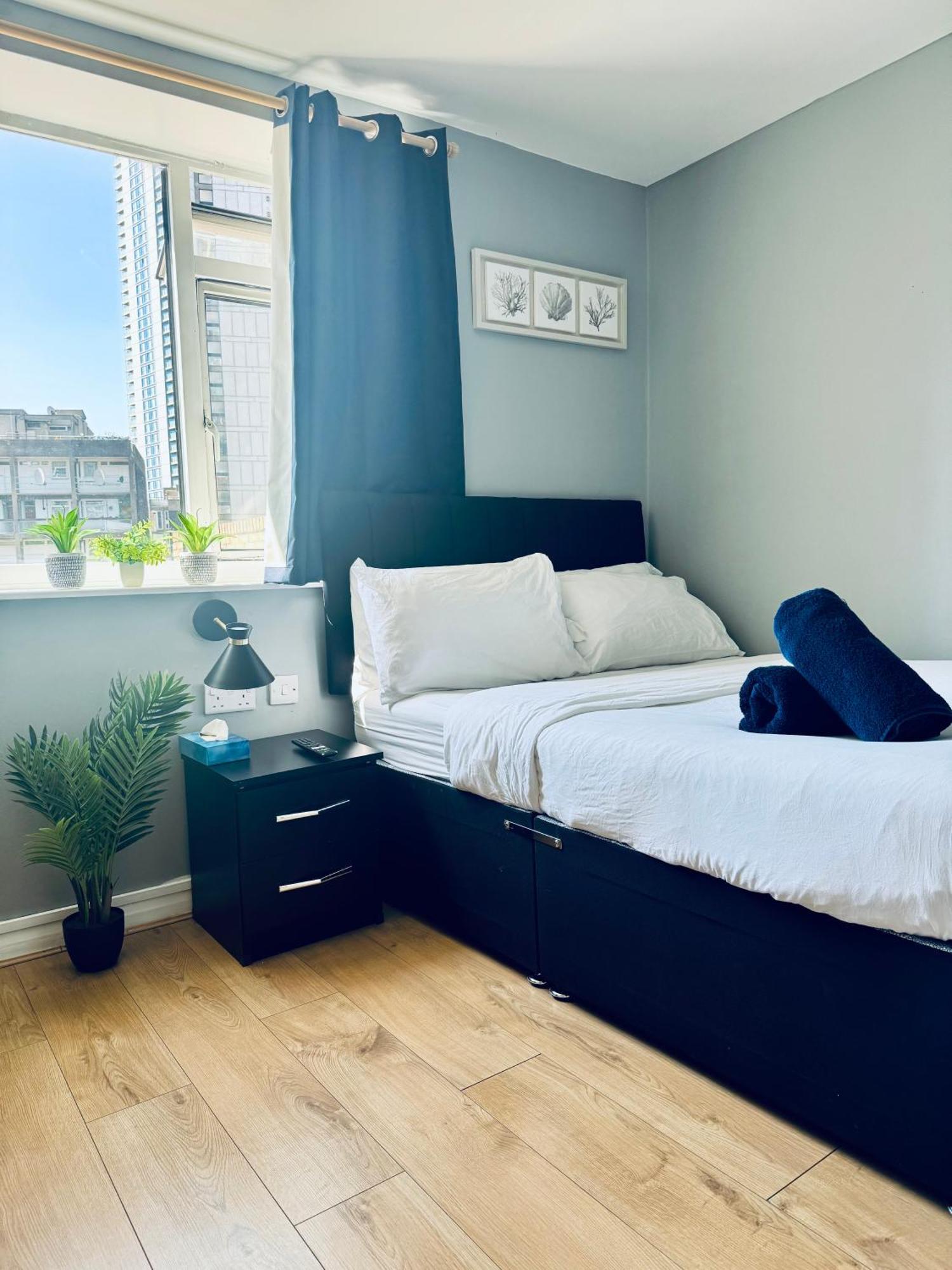 Unique Flat In 1111 London