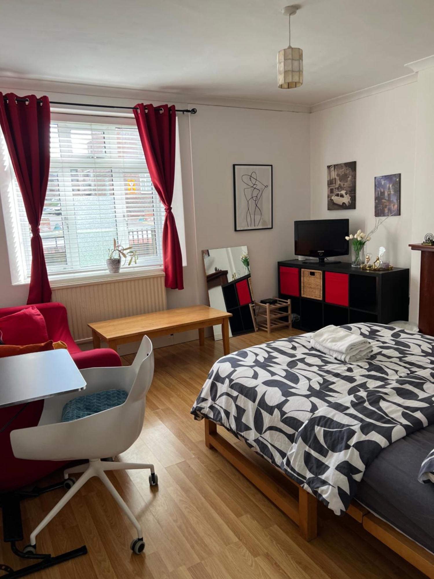 Happy Guest house London