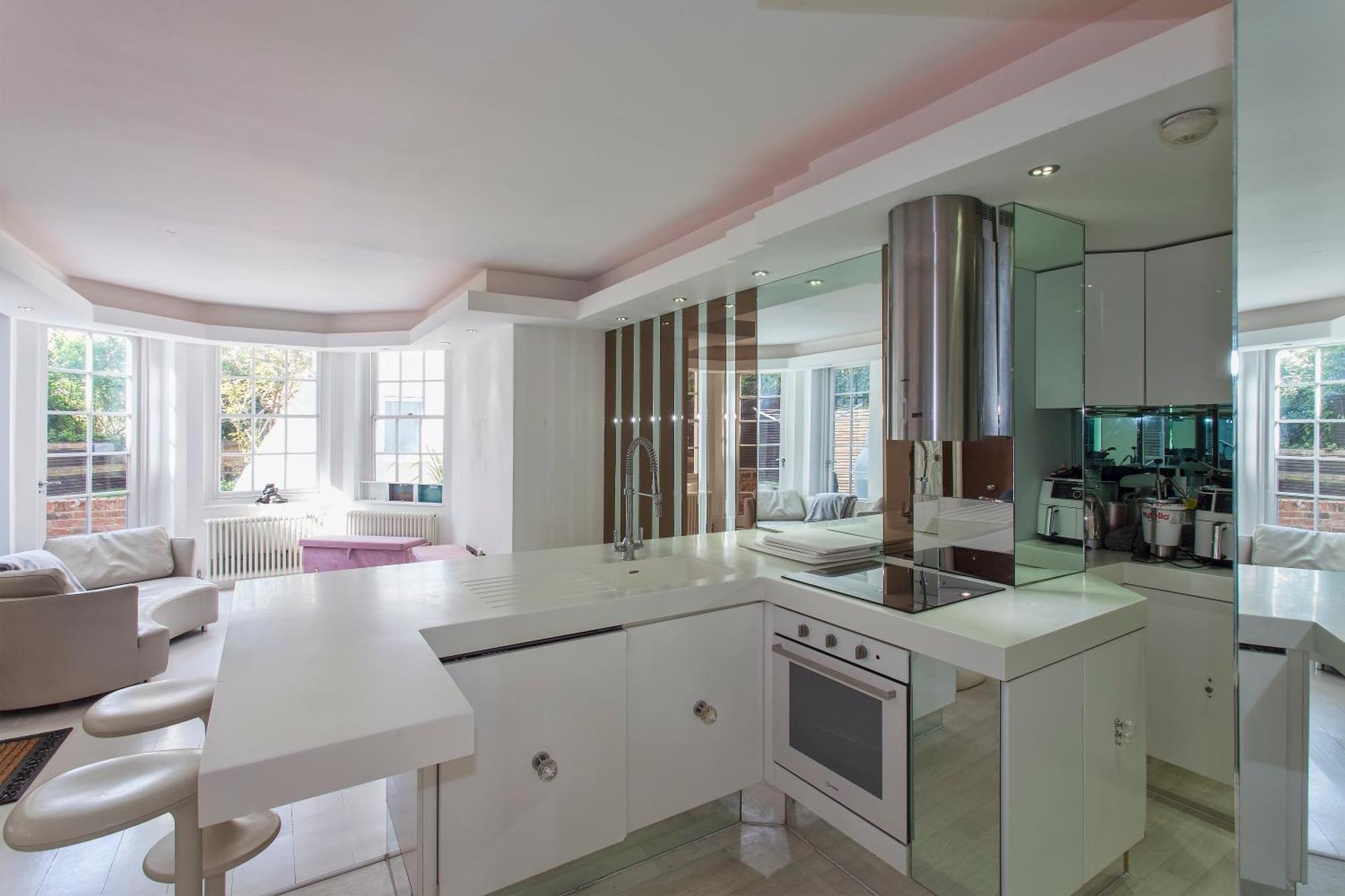 Hampstead Summer Time Garden Appartement