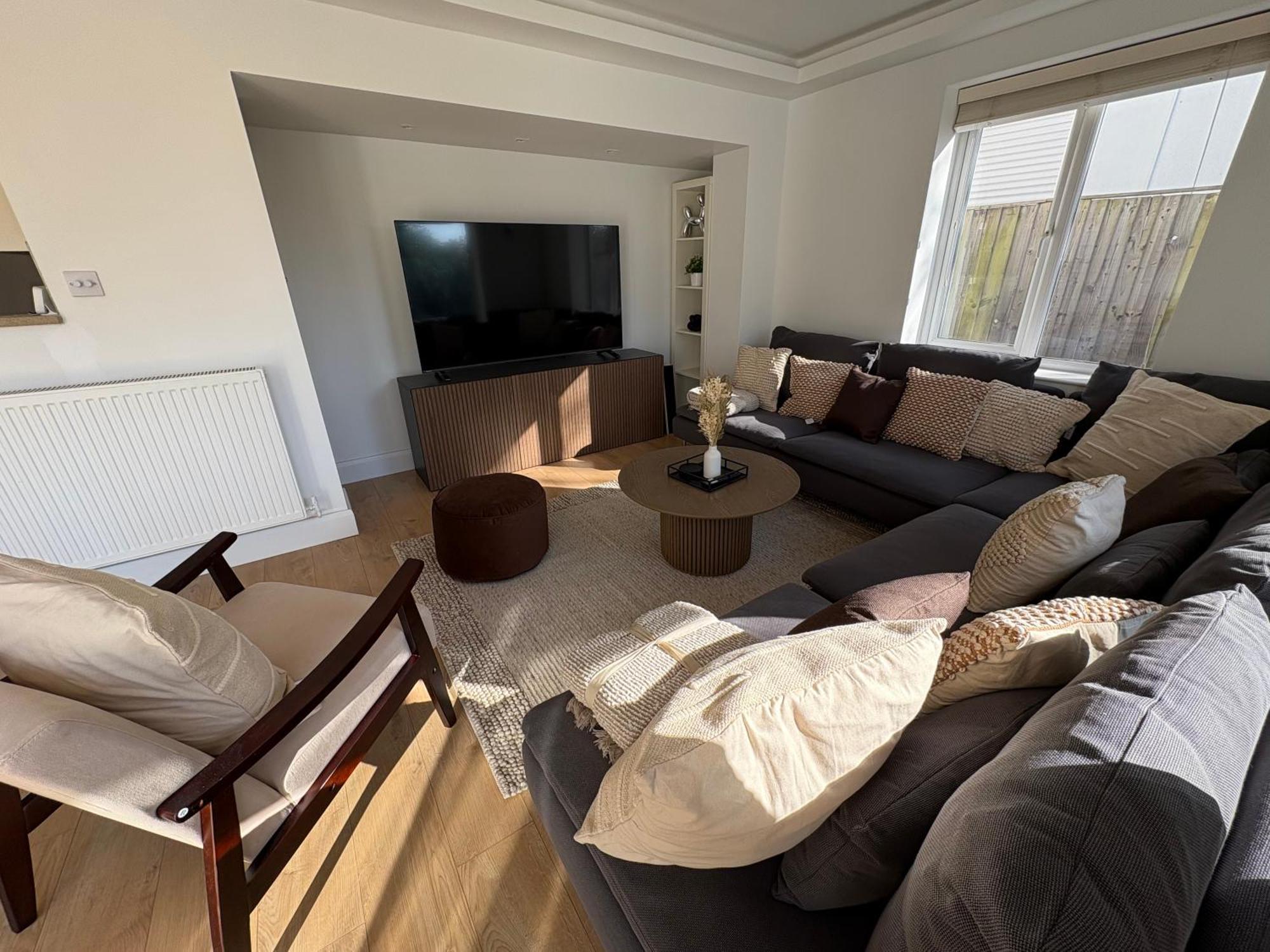 Stunning 3bd With Garden & Free Parking * Londres