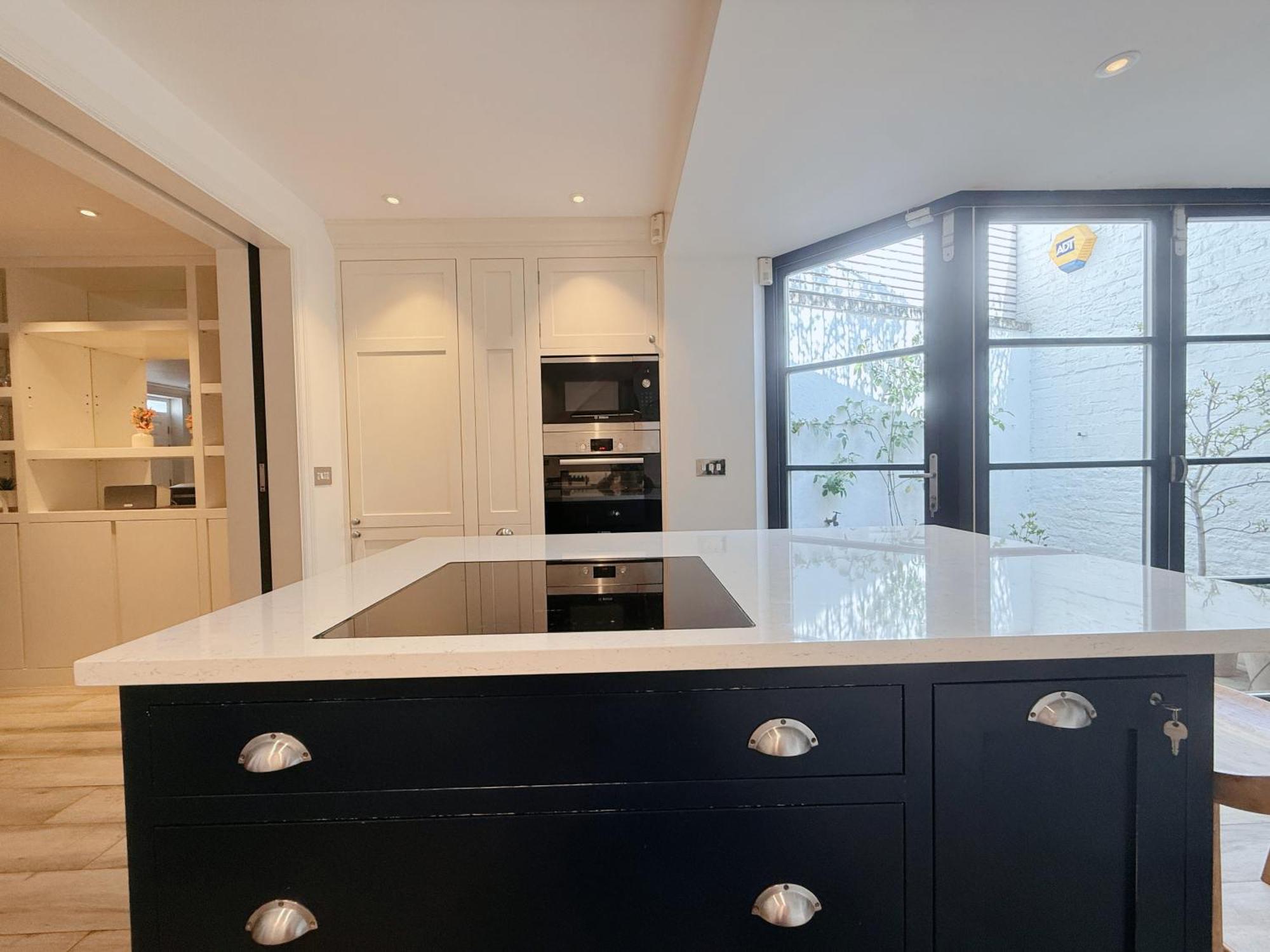 Pousada Stylish 3-bedroom Terrace House Near Earls Court Londres