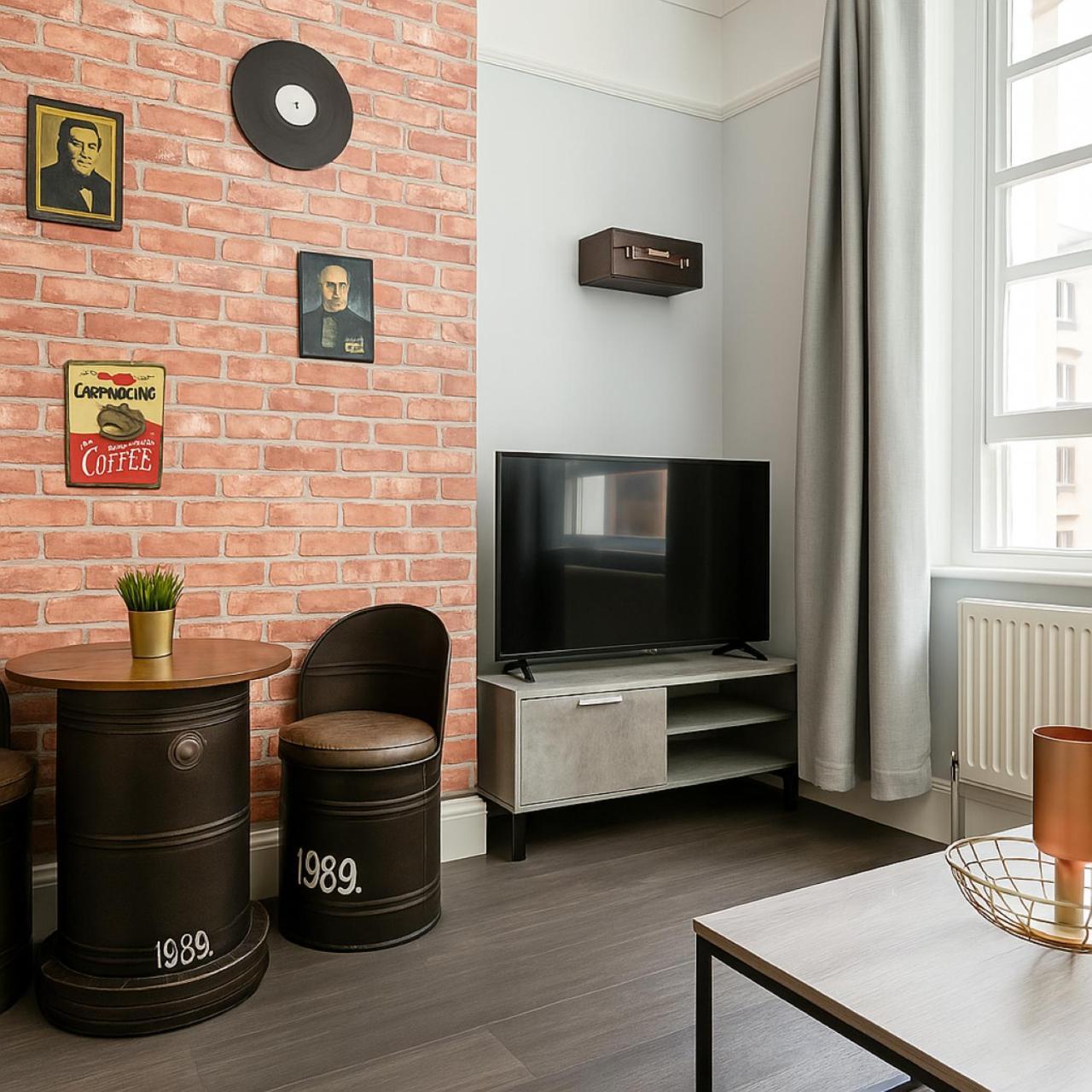 Awesome 1 Bedroom Next To Victoria Station Appartement