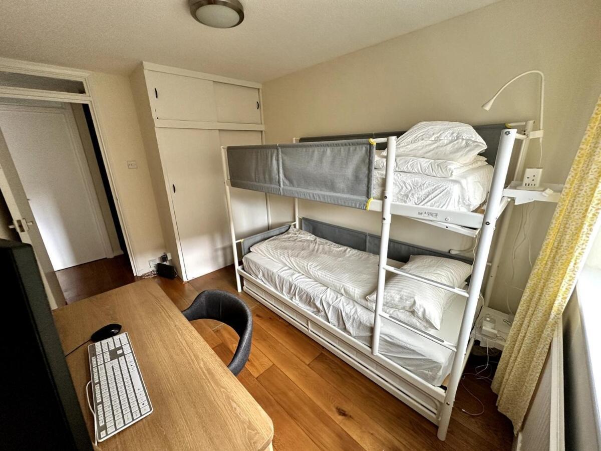 Quiet Two-bedroom Flat In Chiswick * Londres