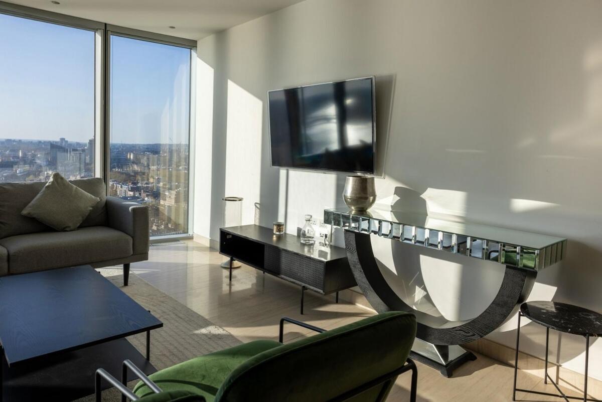 Luxury With Pool, Gym, Spa, Free Parking 3 Bedroom