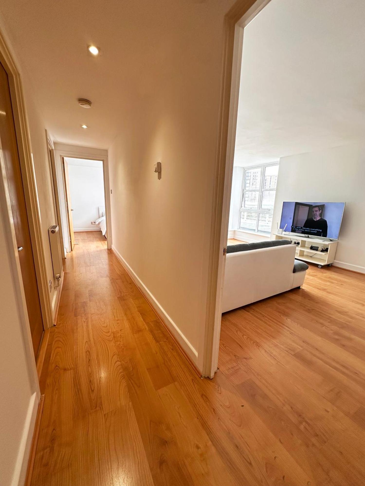 Lovely 1 Bedroom In Royal Docks By The River * Londres