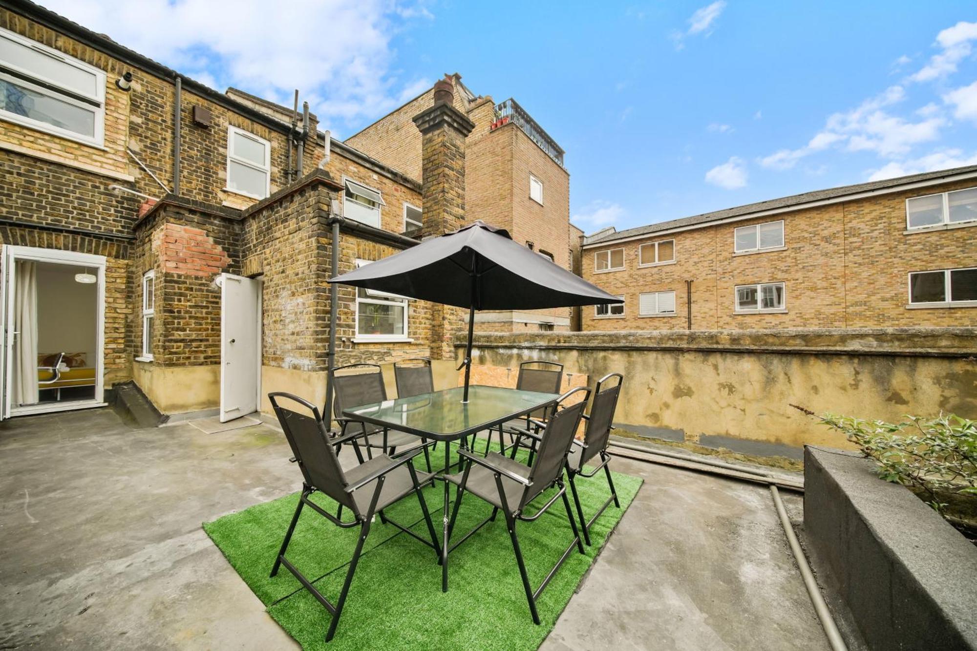 Visit Brick Lane - 1 Bed Flat With Large Patio Appartement