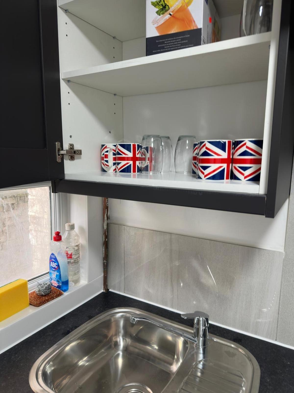 1b, Zone 2 Westbourne Park , Sleeps 4 Appartement
