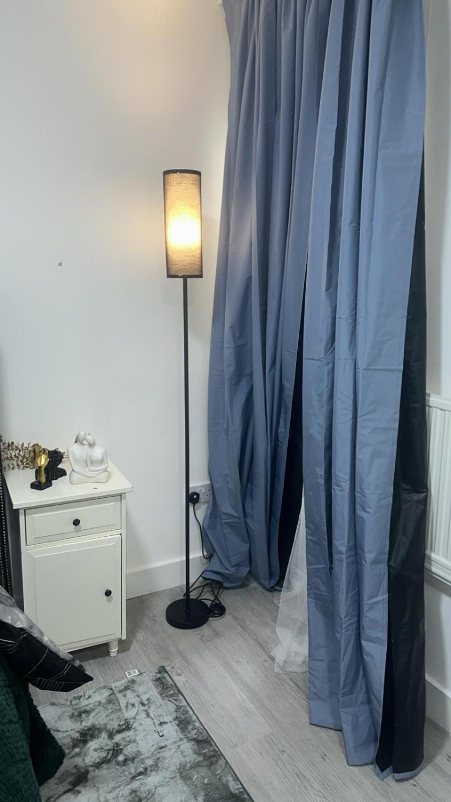 1b, Zone 2 Westbourne Park , Sleeps 4 Londres
