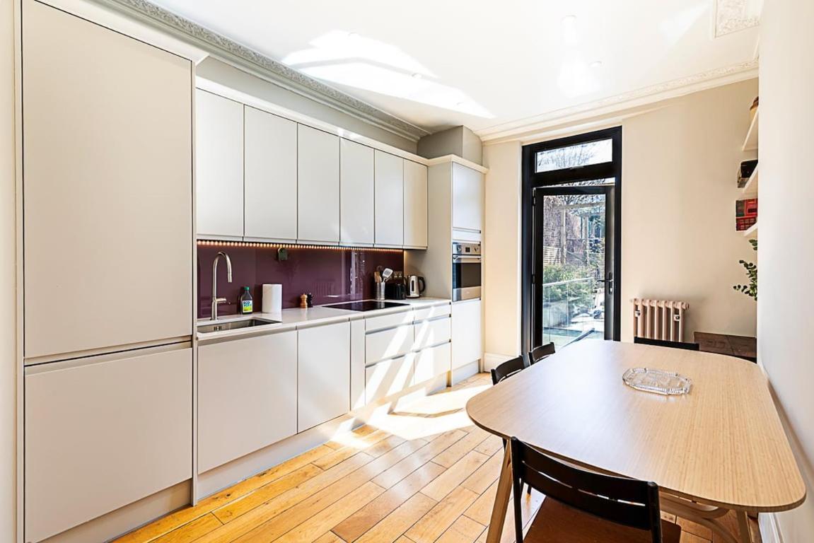 Stylish Kings Cross With Garden Retreat Appartement