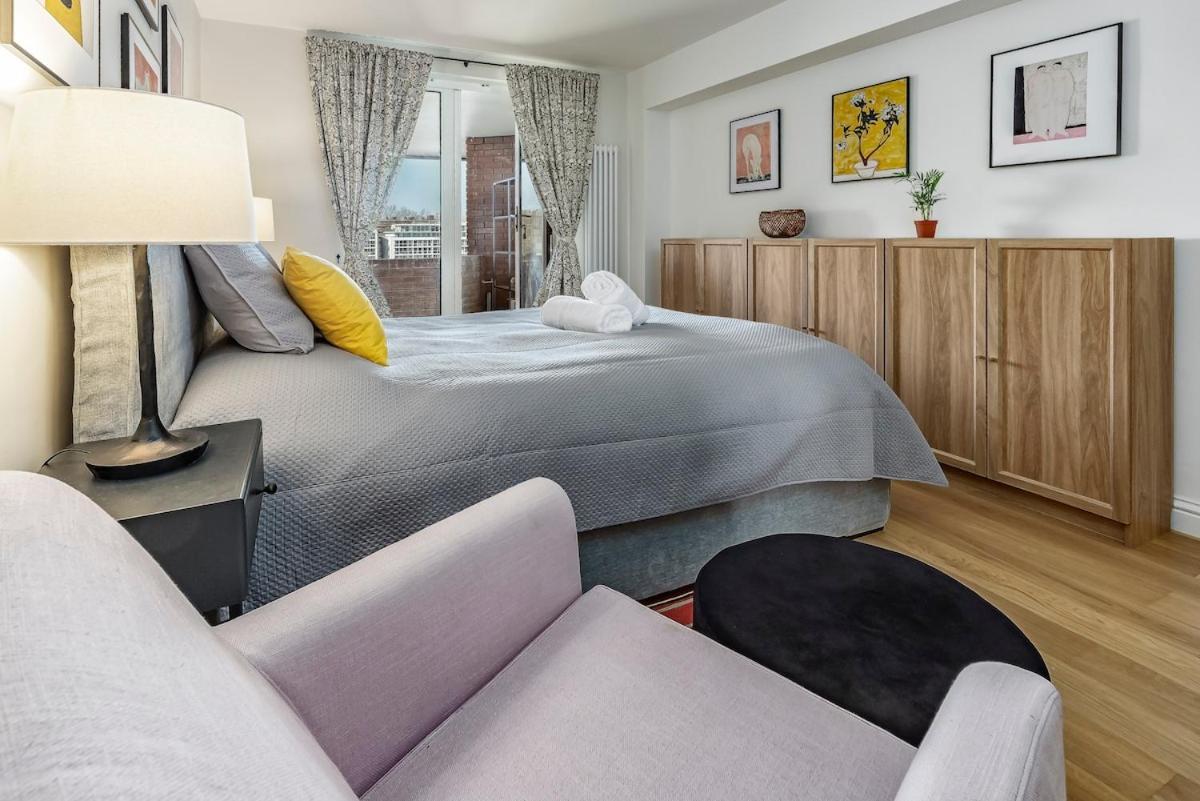 Riverside With Thames Views Appartement