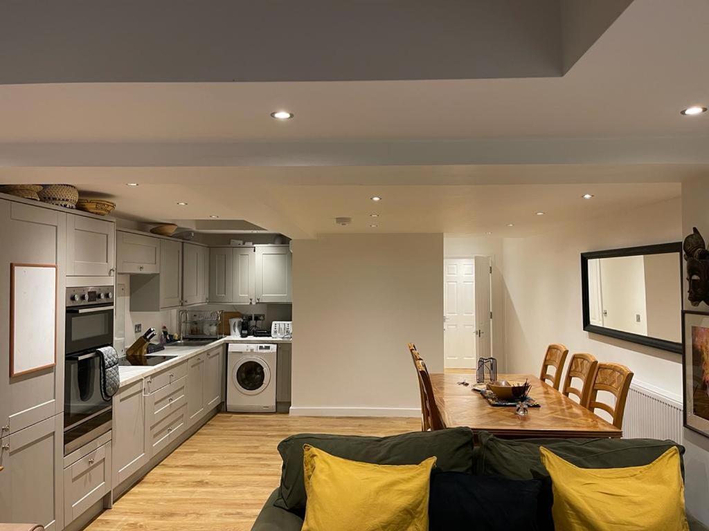 Ferienhaus Bright, Modern, Spacious With Garden *