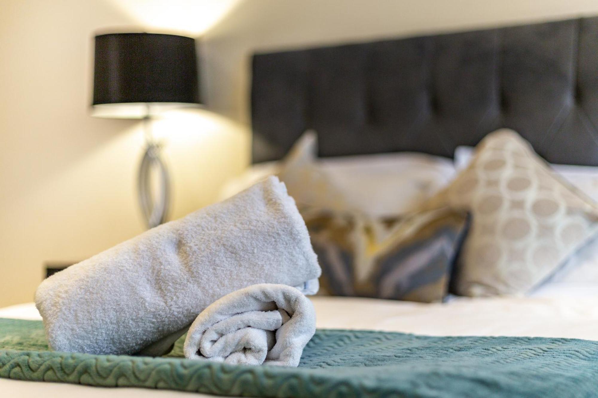 Ultra Luxury 4 Bedroom 3 Bathroom Knightsbridge Next To Harrods Hébergement de vacances