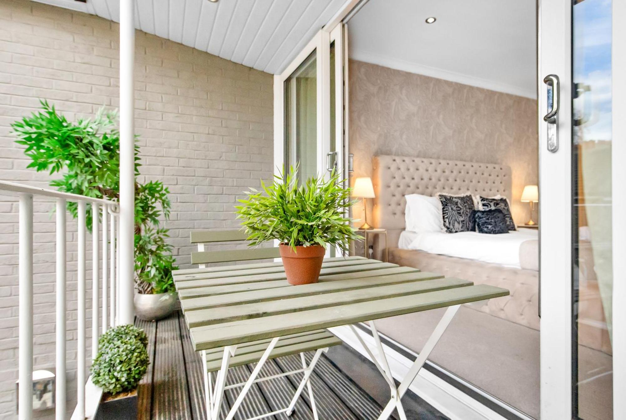 Ultra Luxury 4 Bedroom 3 Bathroom Knightsbridge Next To Harrods Hébergement de vacances *