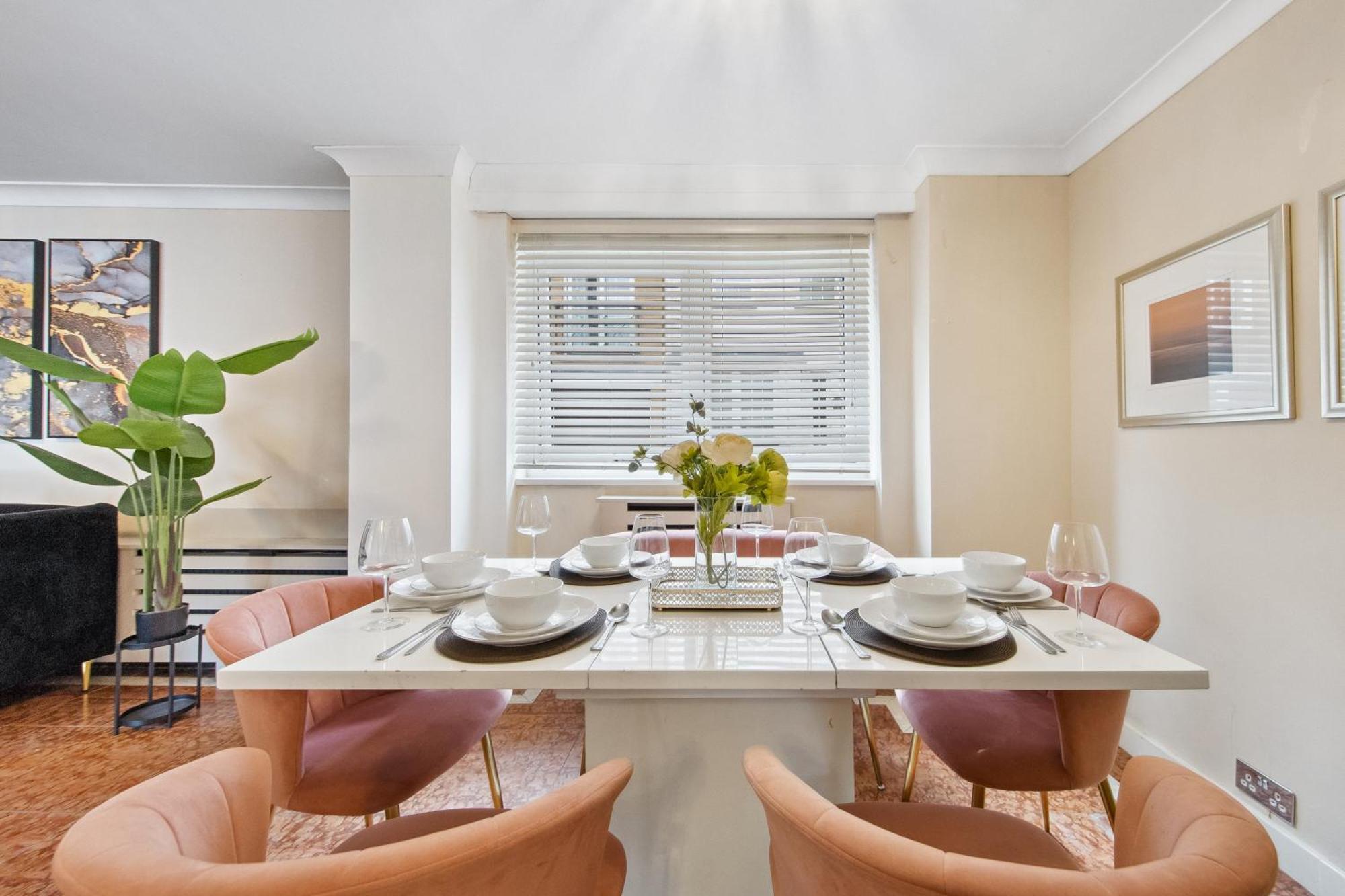 Hébergement de vacances Ultra Luxury 4 Bedroom 3 Bathroom Knightsbridge Next To Harrods *