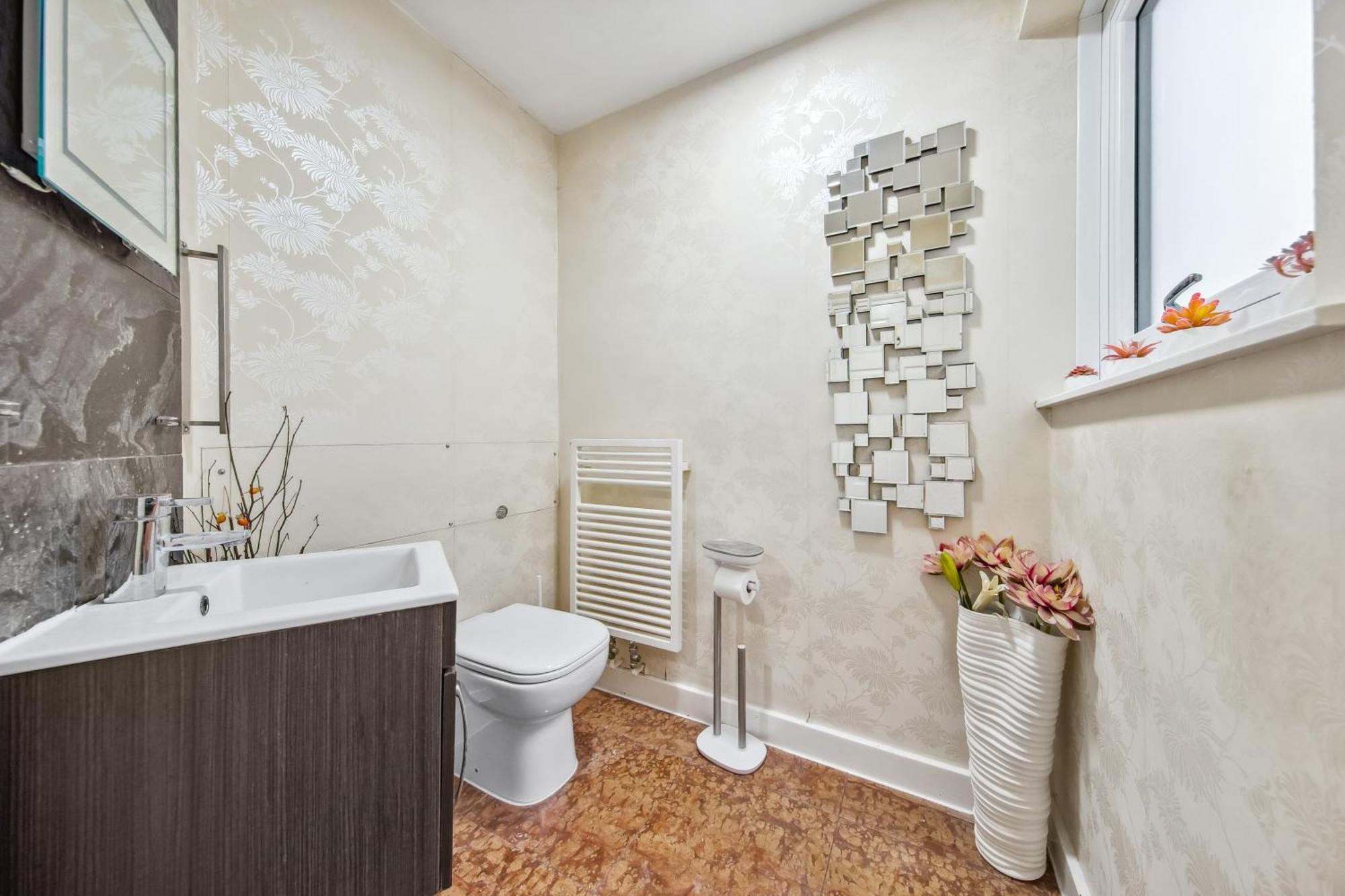 Ultra Luxury 4 Bedroom 3 Bathroom Knightsbridge Next To Harrods