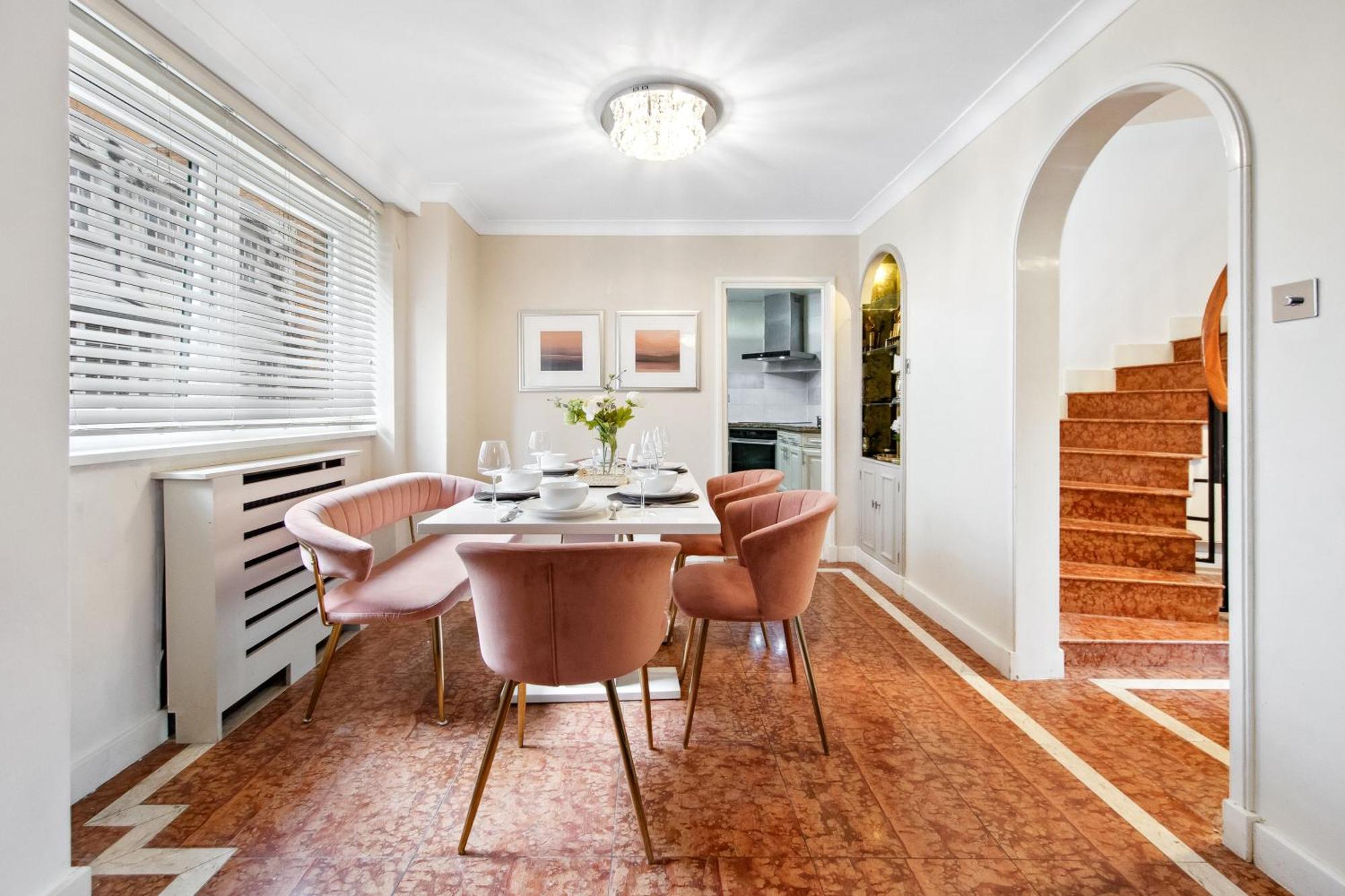 Hébergement de vacances Ultra Luxury 4 Bedroom 3 Bathroom Knightsbridge Next To Harrods *