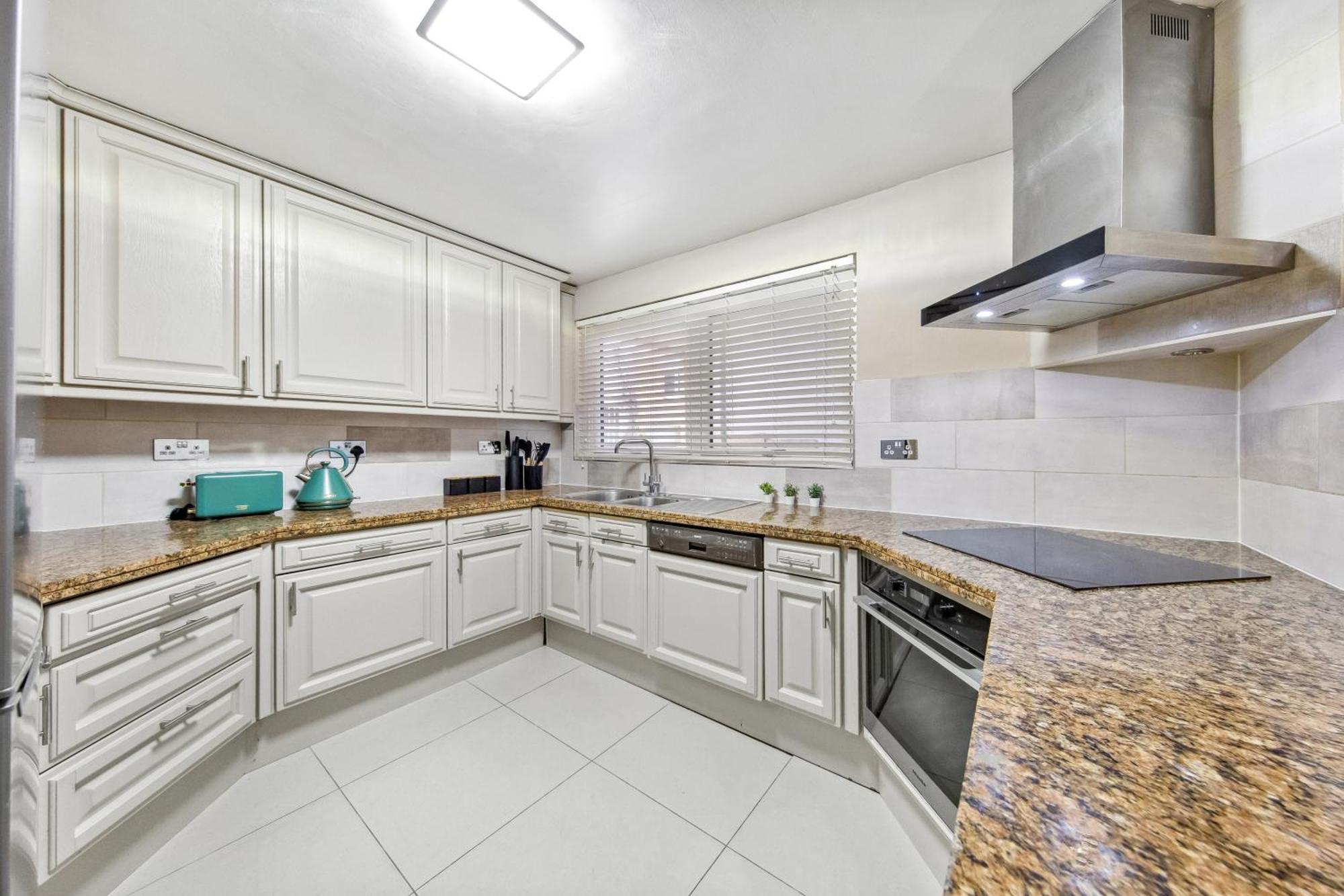 Ultra Luxury 4 Bedroom 3 Bathroom Knightsbridge Next To Harrods Londres