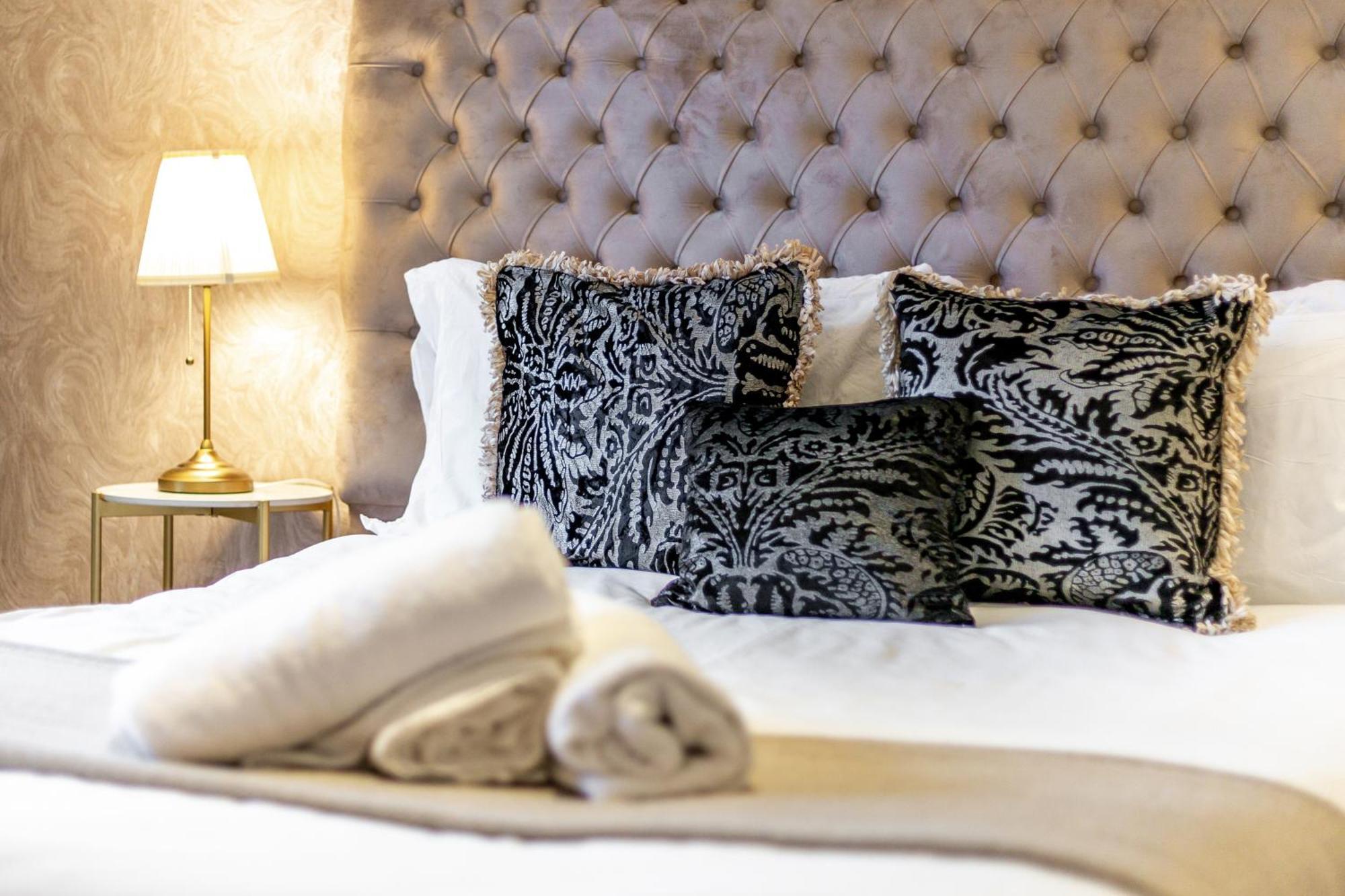 Ultra Luxury 4 Bedroom 3 Bathroom Knightsbridge Next To Harrods Londres