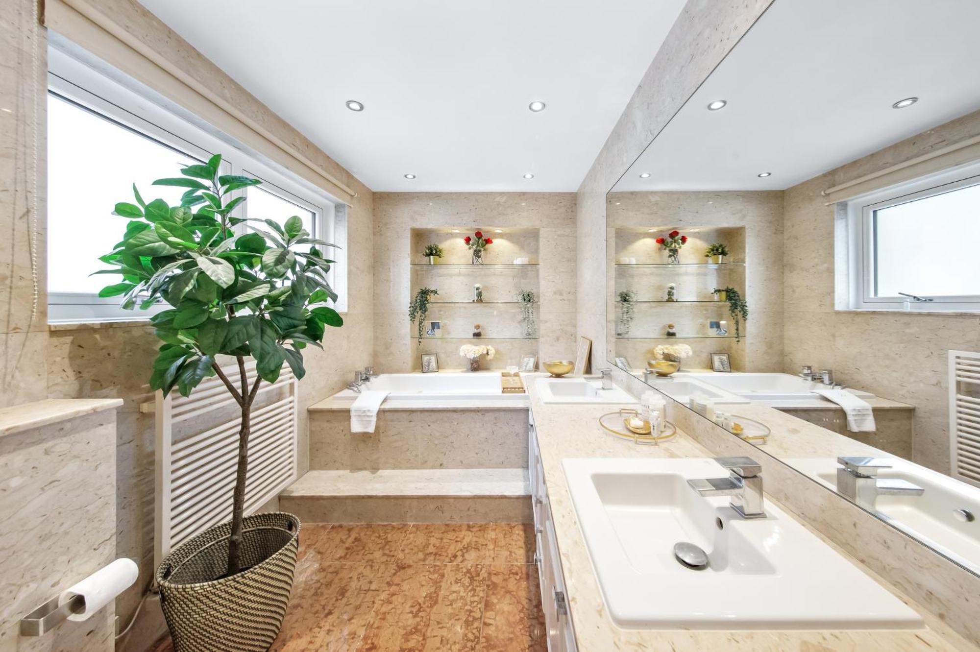 Ultra Luxury 4 Bedroom 3 Bathroom Knightsbridge Next To Harrods
