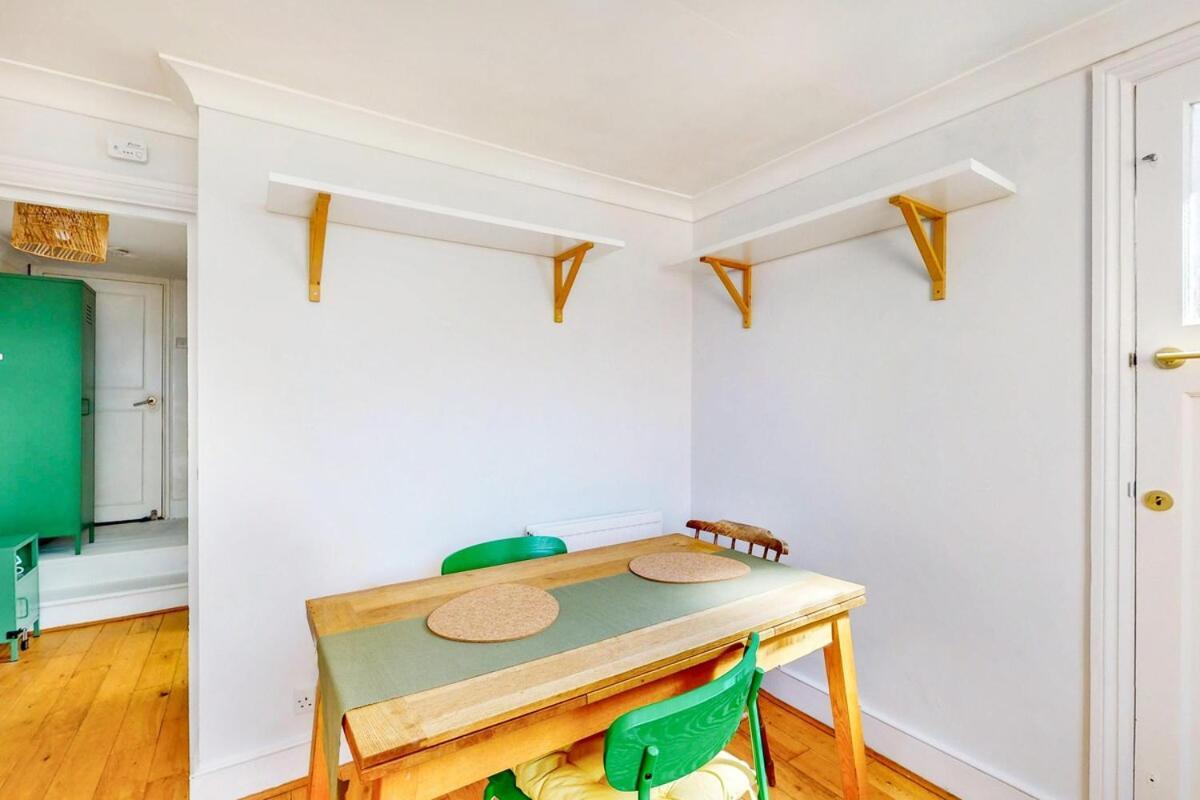 Bright 1-bedroom Flat With Great Transport Links Appartement *