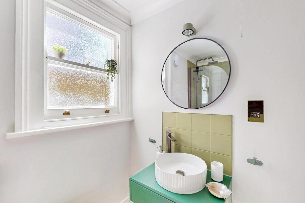 Bright 1-bedroom Flat With Great Transport Links Appartement *