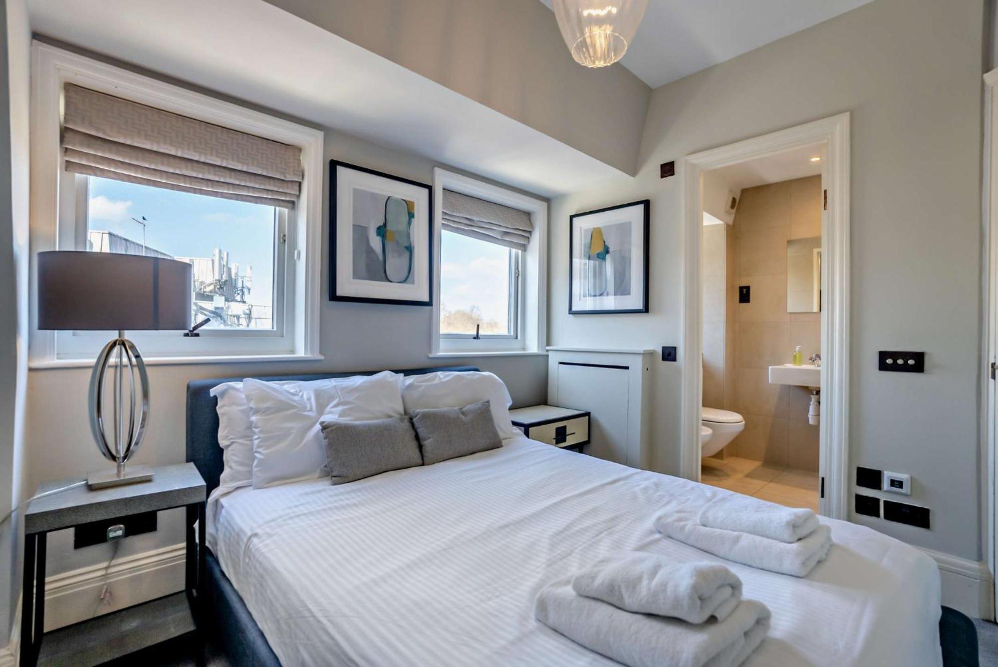 Strathmore Court Apartment *
