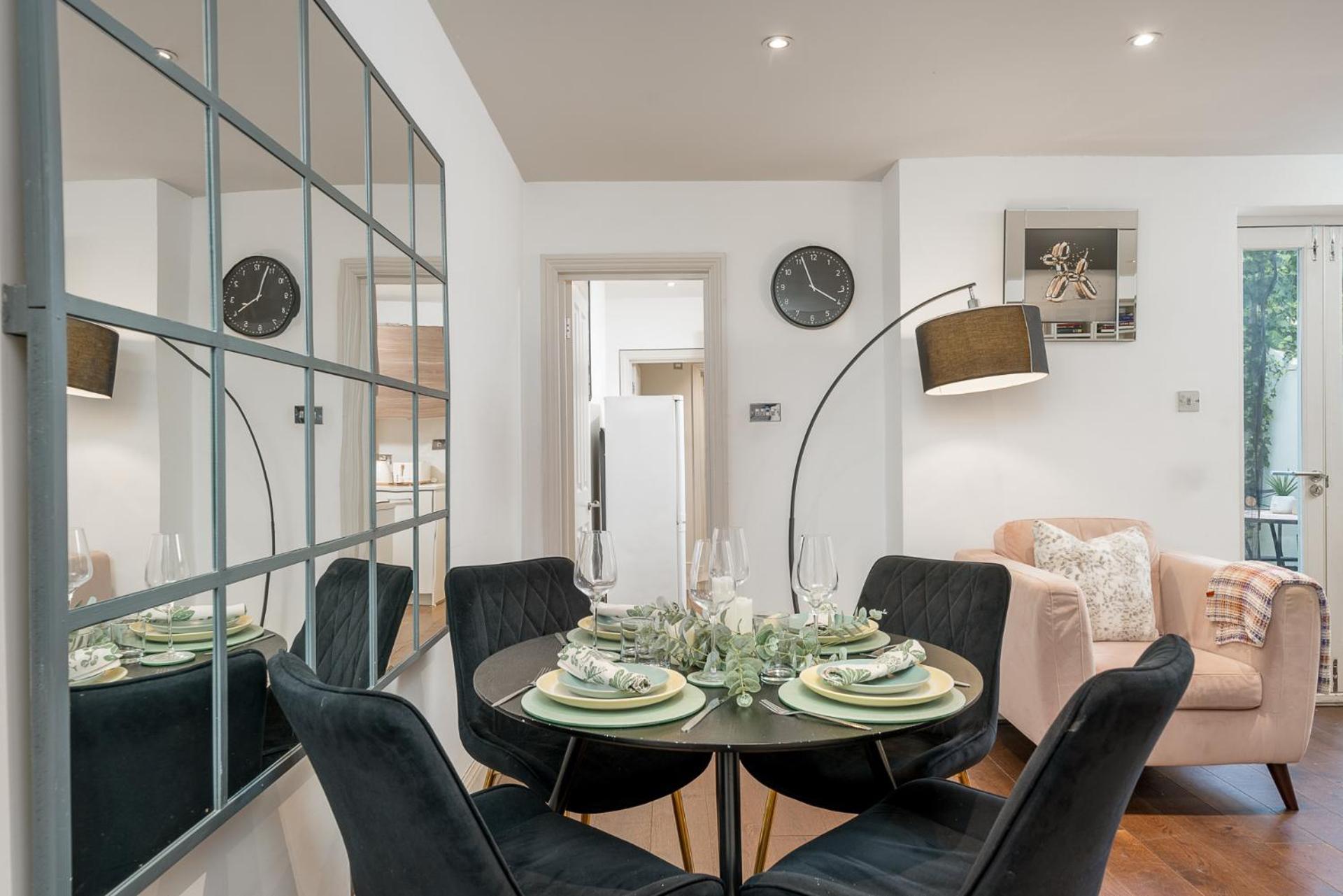 Niru Experience Hidden Gem In Chelsea 2bd 2ba