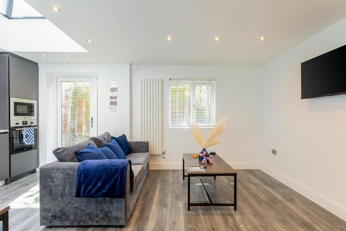 Apartamento Stylish 2-bed Flat In The Heart Of West Hampstead