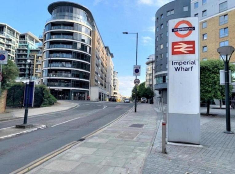 Chelsea City Apartment In London--24 Hours Gym *