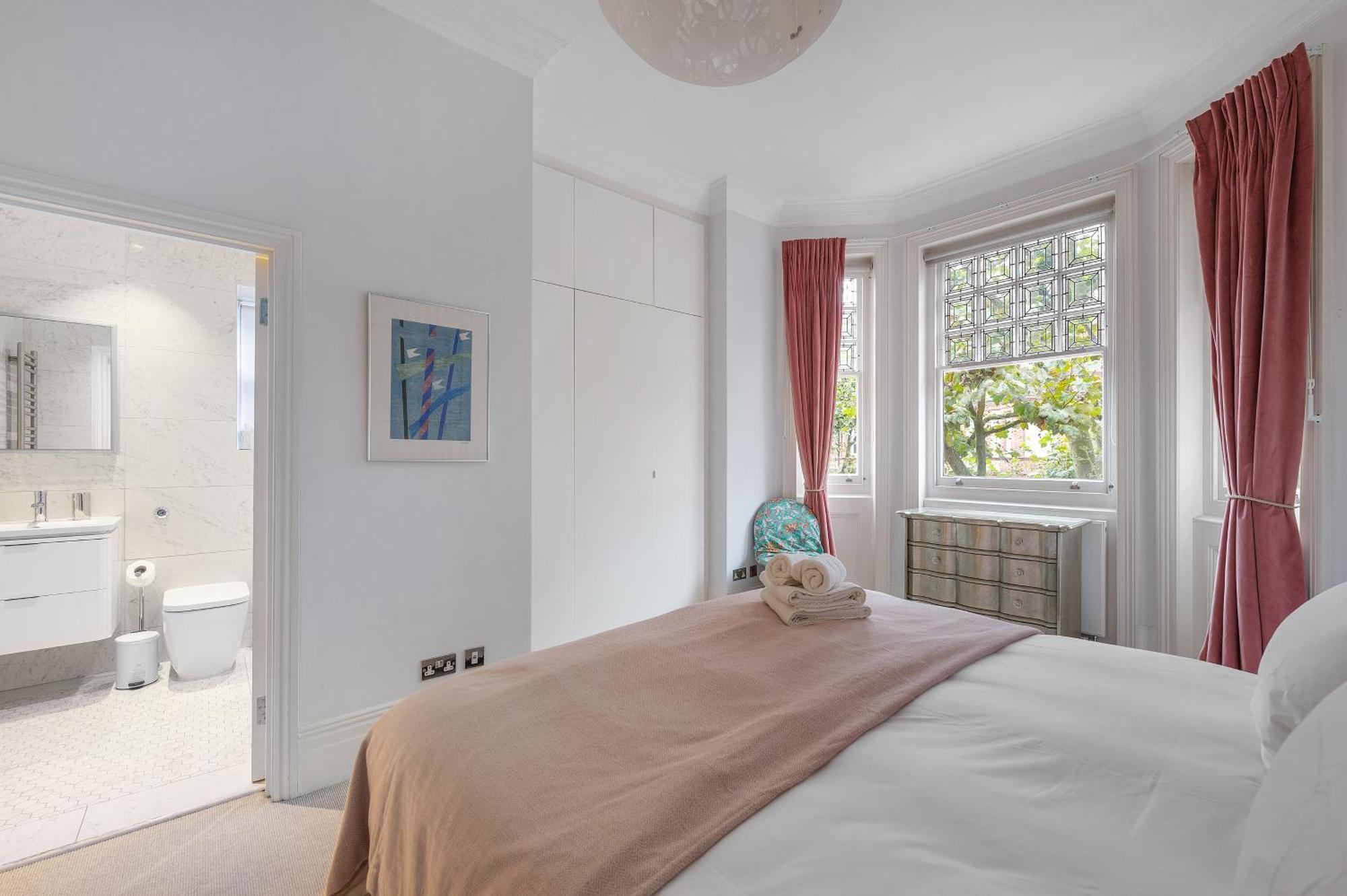 Casa Italia Near Sloane Square, Harrods And Kings Road - Washing Machine & Wifi Appartement *