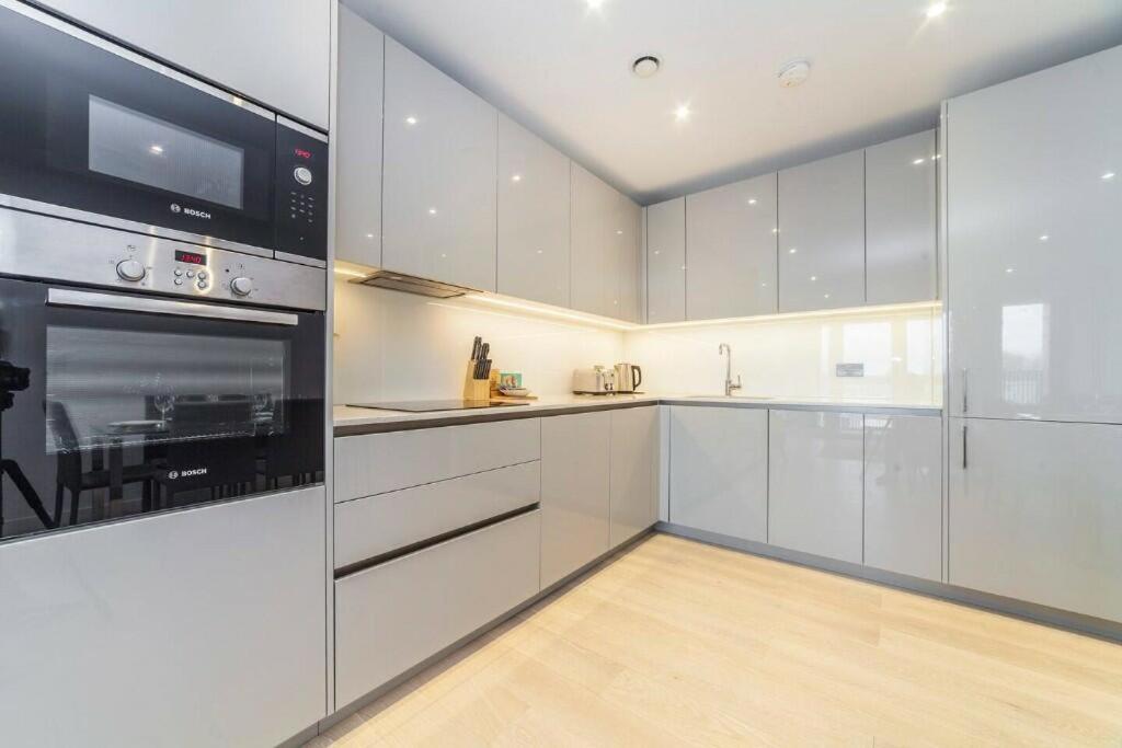 Chic 2-bedroom In Canada Water, - Stylish Retreat Near The River Thames Appartement *