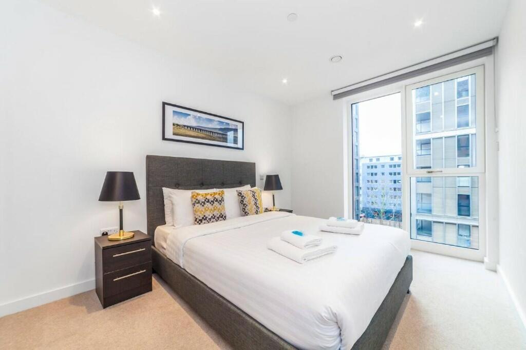 Appartement Chic 2-bedroom In Canada Water, - Stylish Retreat Near The River Thames Londres