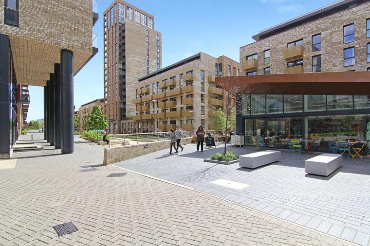 Appartement Chic 2-bedroom In Canada Water, - Stylish Retreat Near The River Thames *