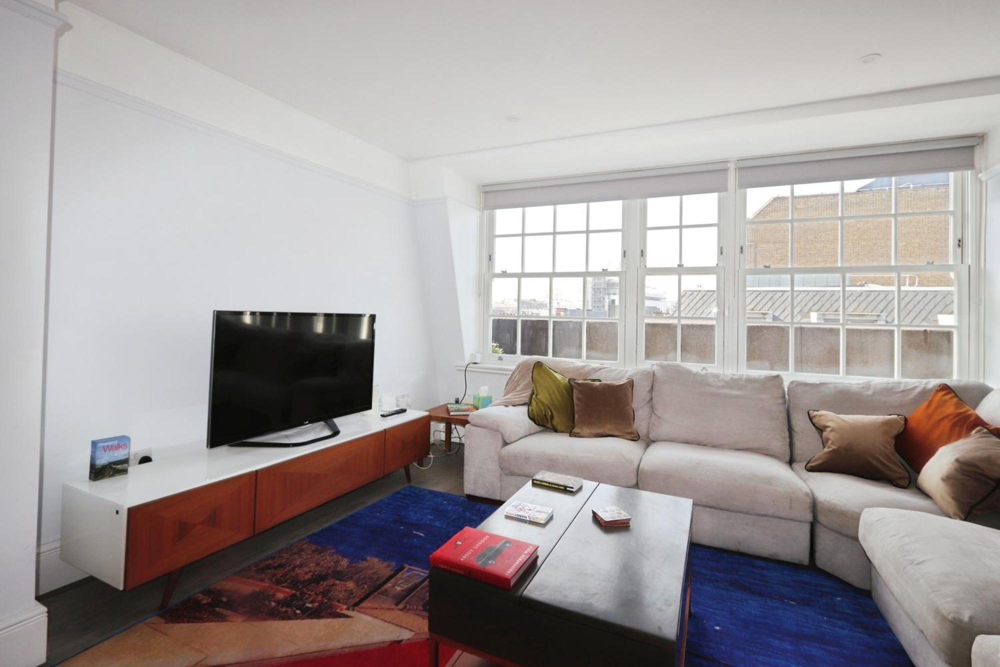 Large 3 Bedrm In Heart Of Theatre Land * Londres