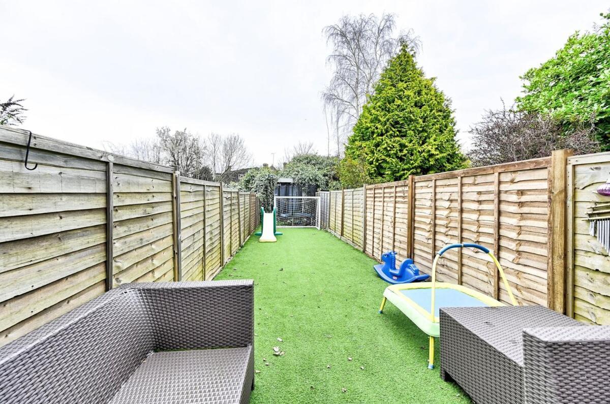 Hottub Spacious Garden House Londres