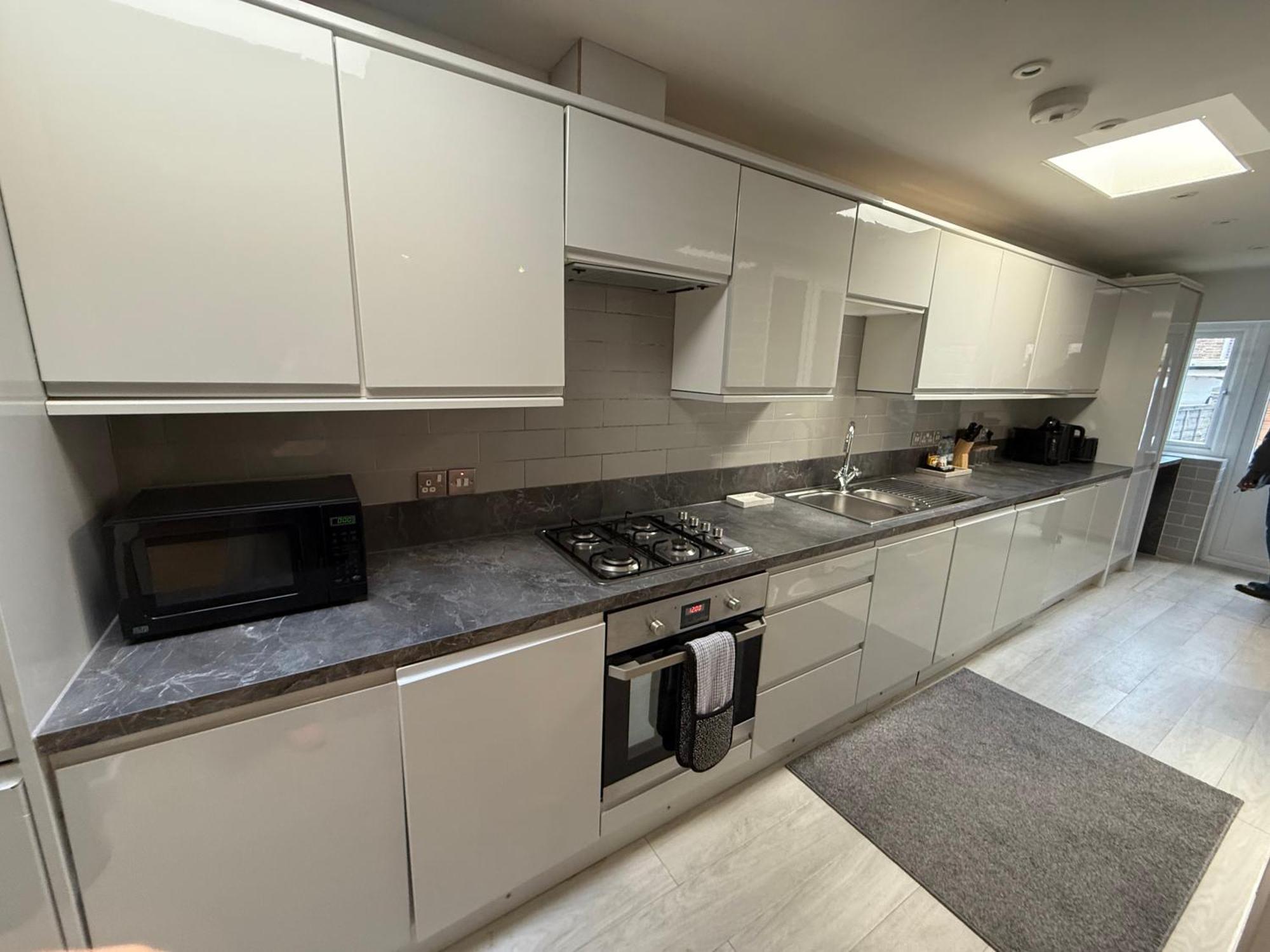 Apartamento The Shamrock Sleek And Chic - Private Garden - Ground Floor - East - Sleeps 6 *