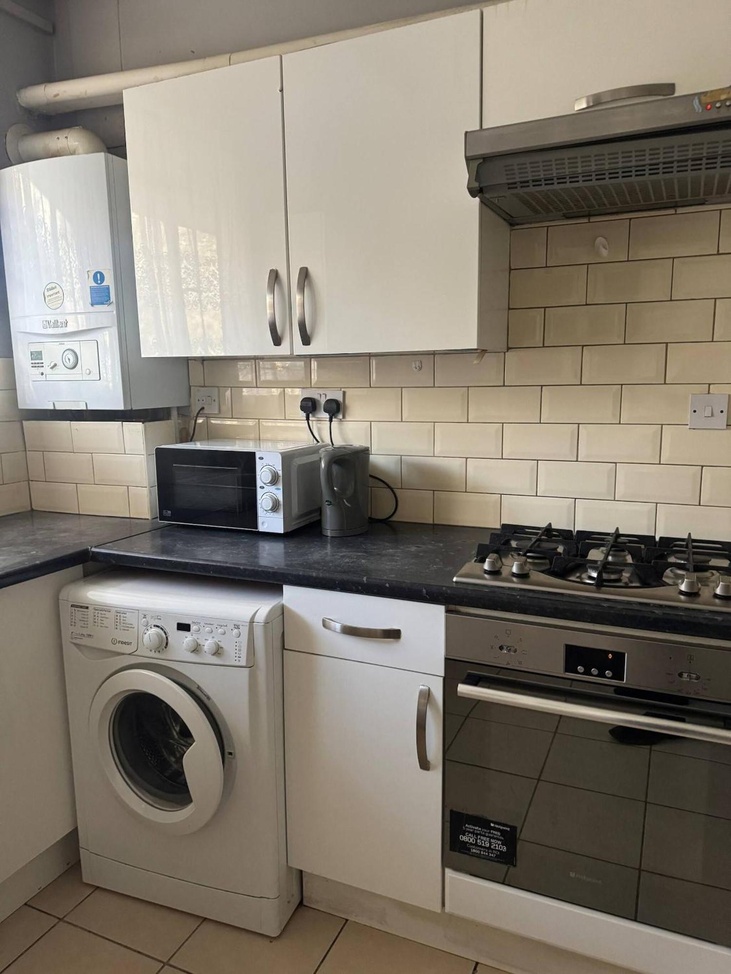 Charming 2 Bed In Londres